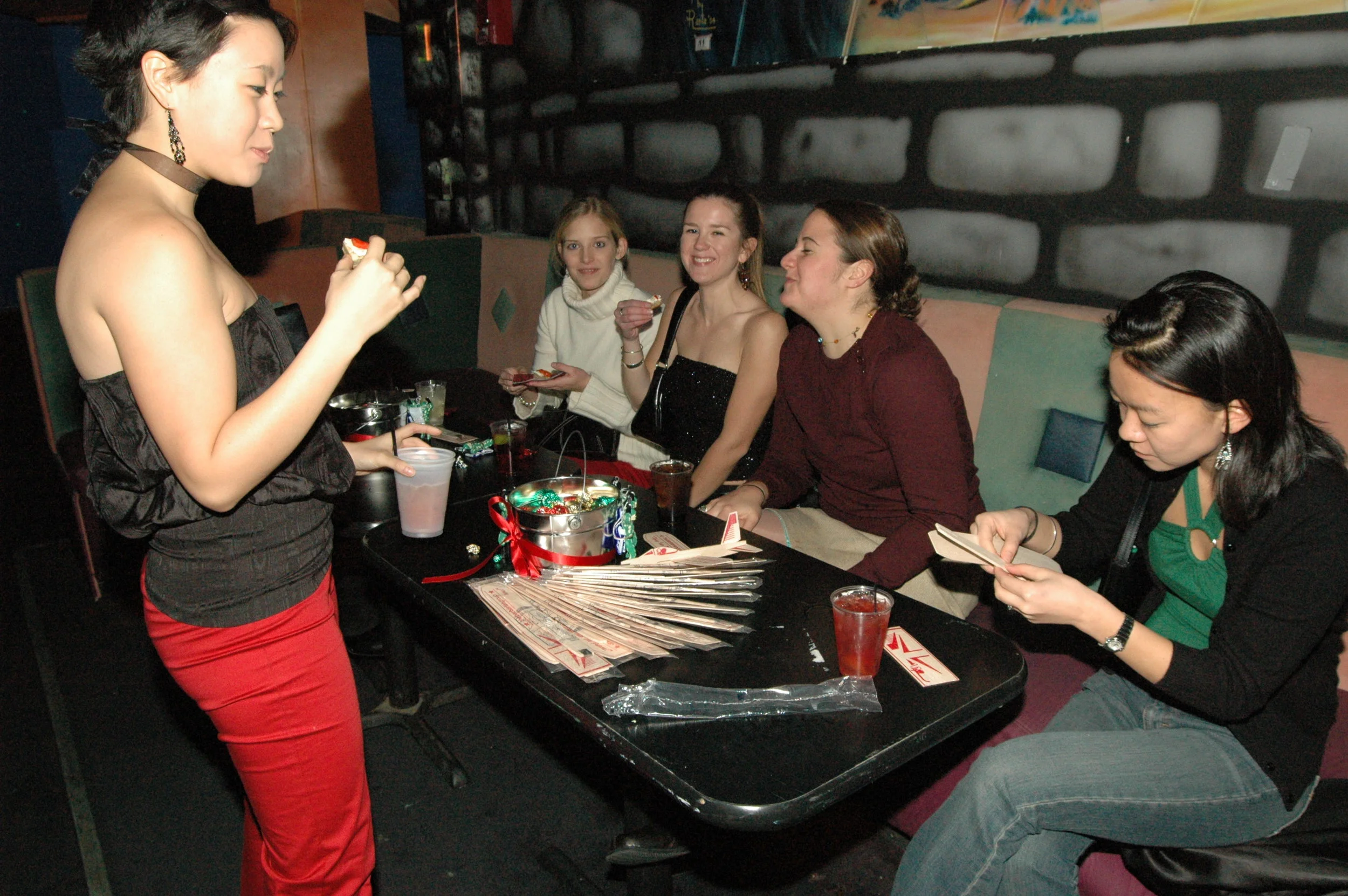 Barbarian 2004 Holiday Party - 6.JPG