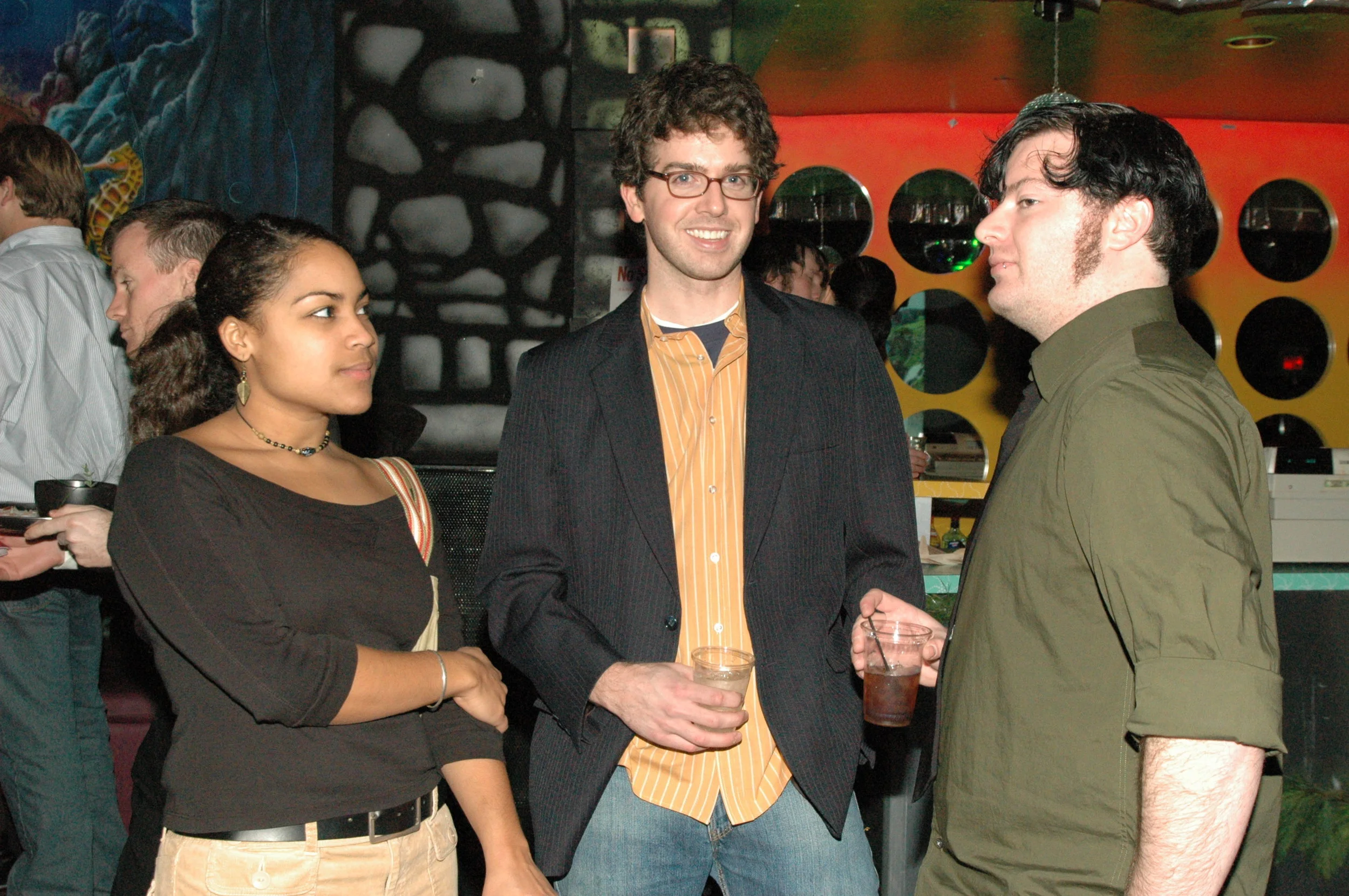 Barbarian 2004 Holiday Party - 11.JPG