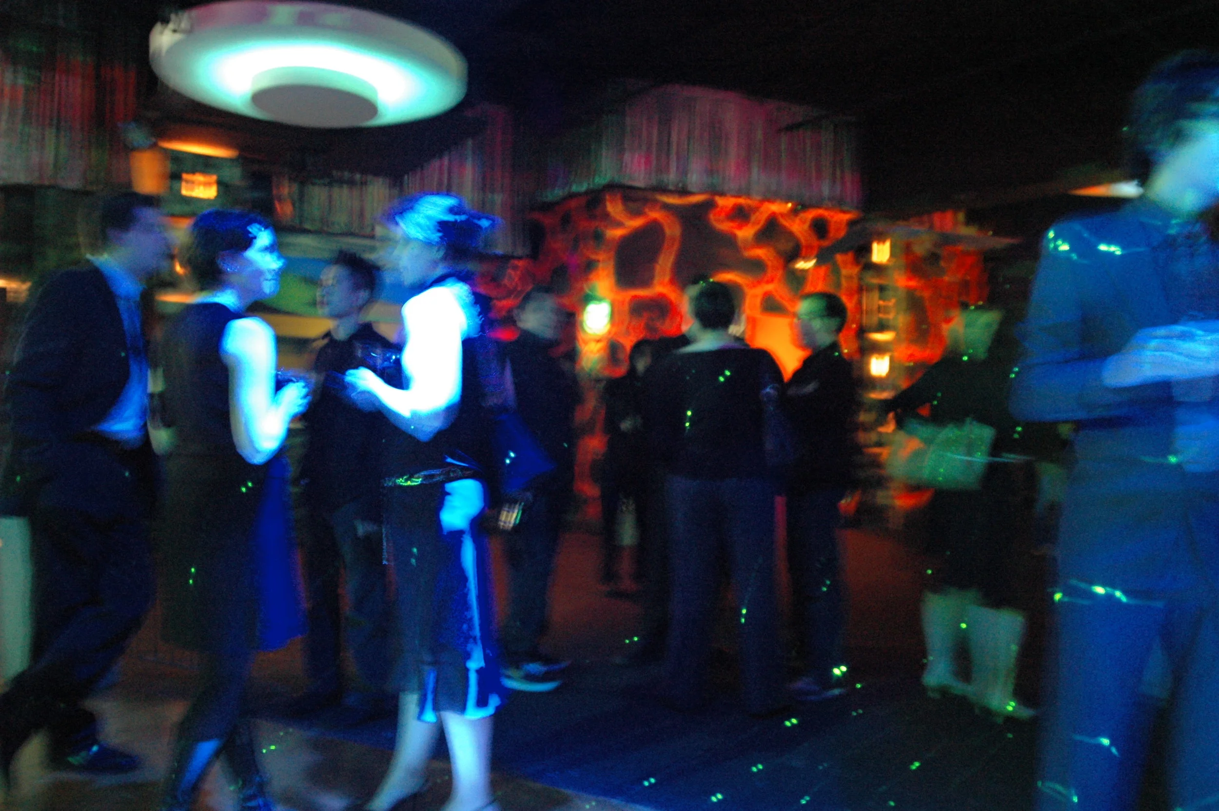 Barbarian 2004 Holiday Party - 19.JPG