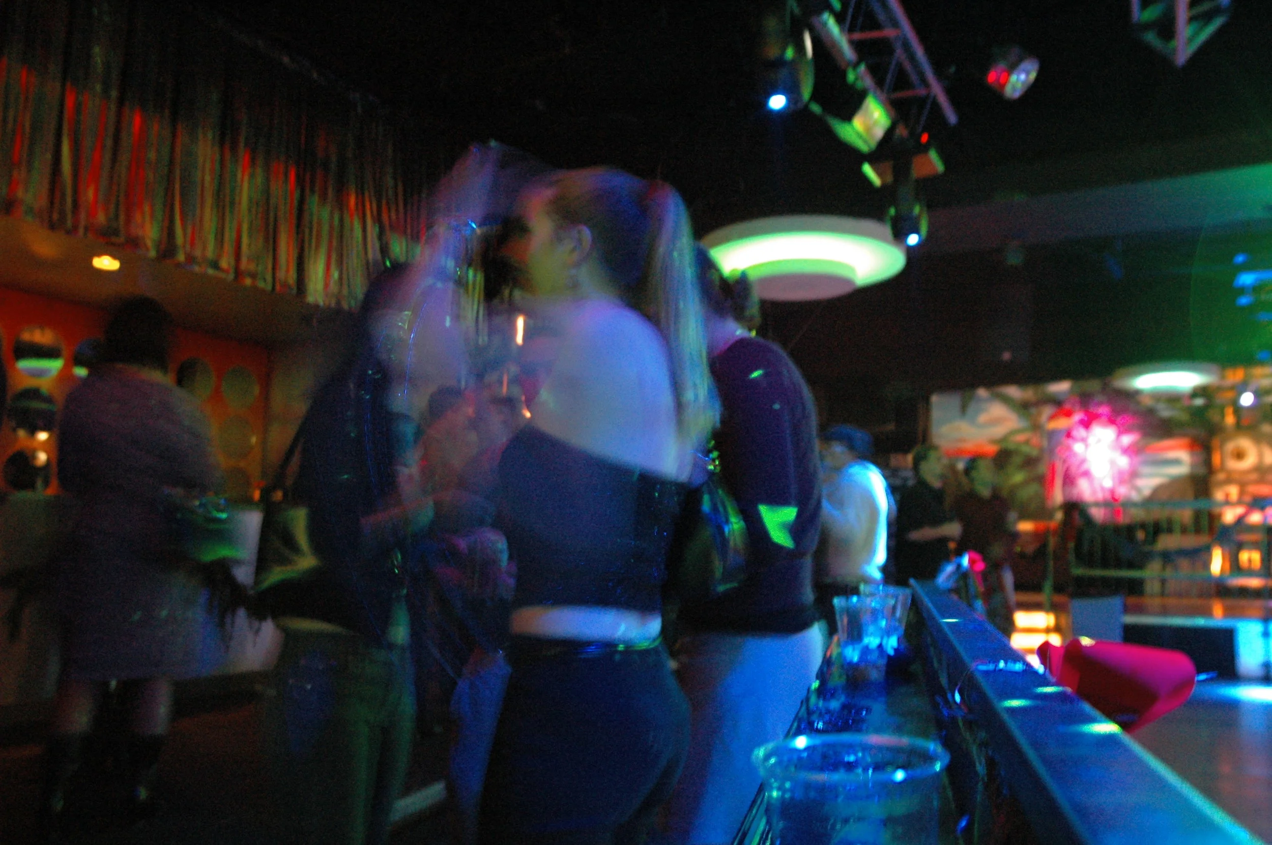 Barbarian 2004 Holiday Party - 23.JPG