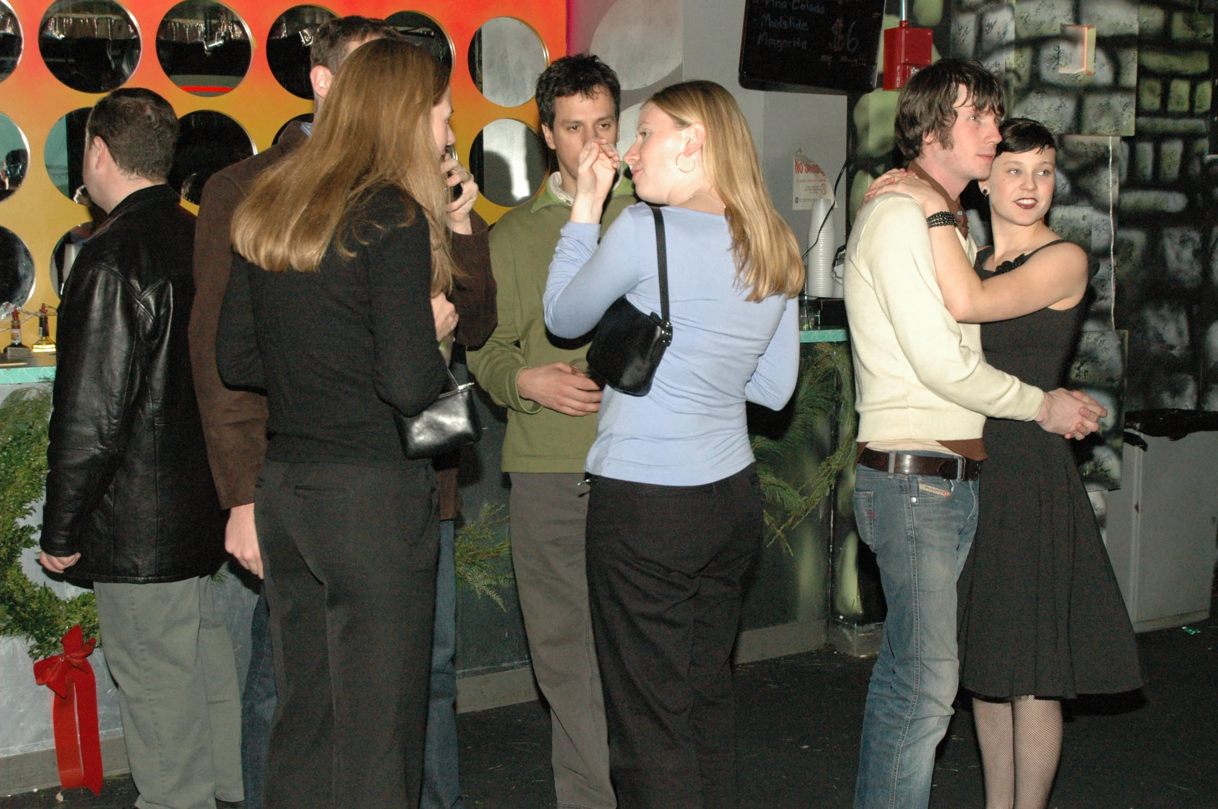 Barbarian 2004 Holiday Party - 26.JPG