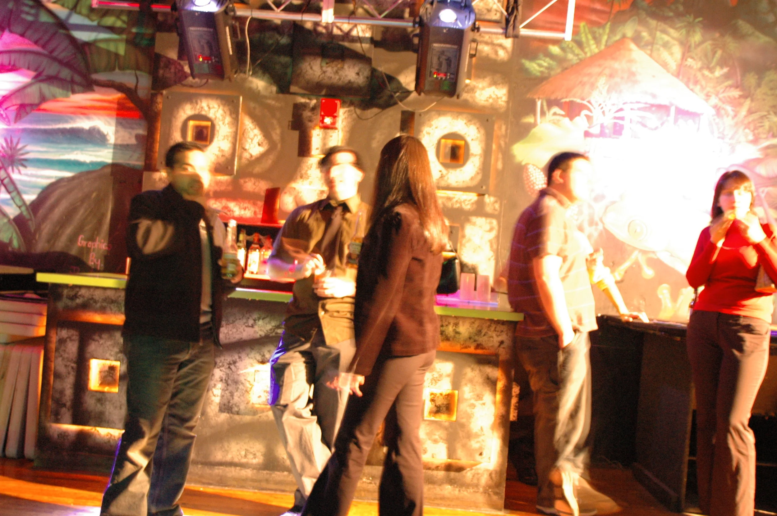 Barbarian 2004 Holiday Party - 31.JPG