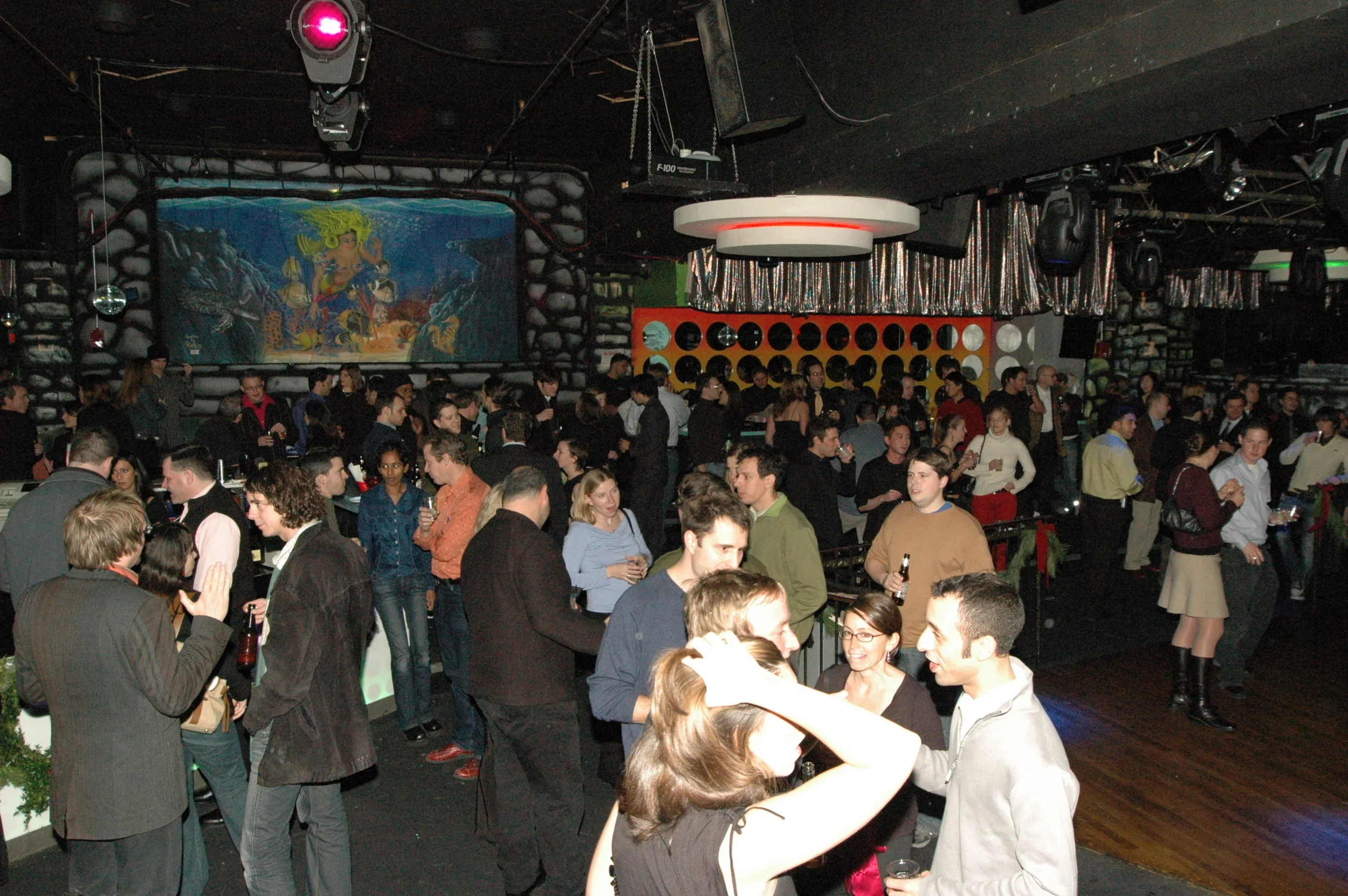 Barbarian 2004 Holiday Party - 37.JPG