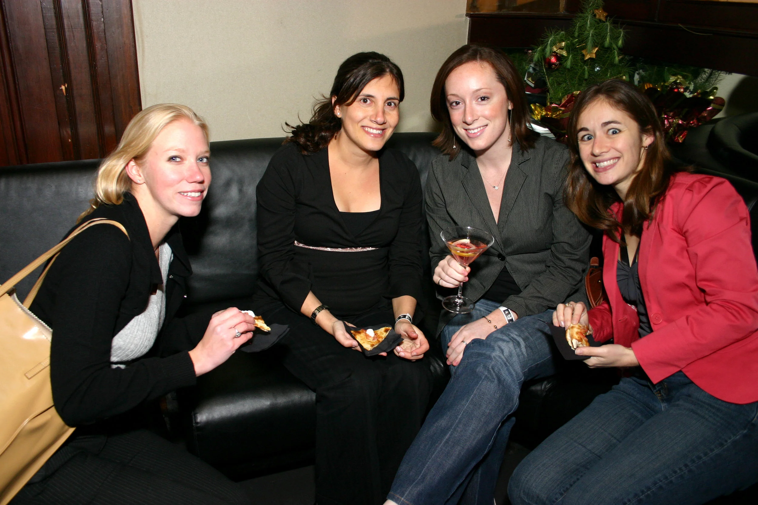 Barbaria Holiday Party 2005 - 86.JPG