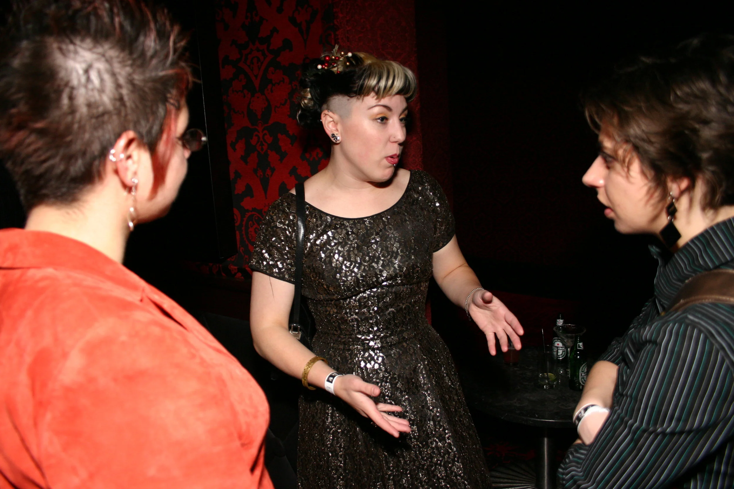 Barbaria Holiday Party 2005 - 140.JPG