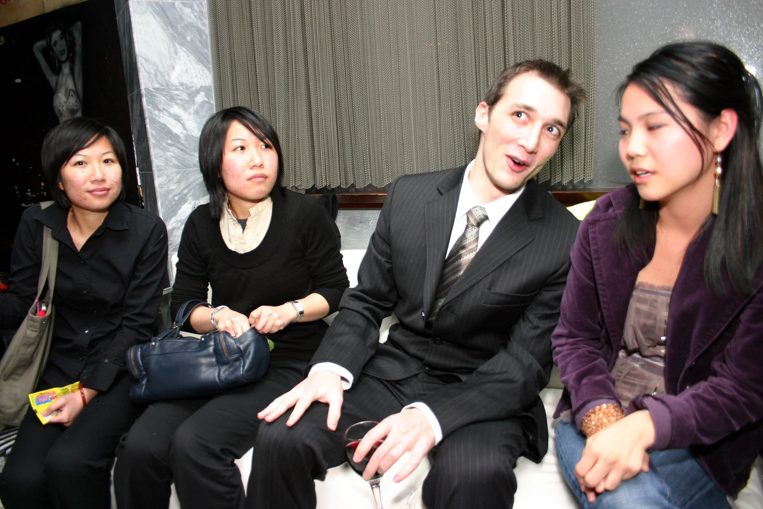 Barbaria Holiday Party 2005 - 191.JPG