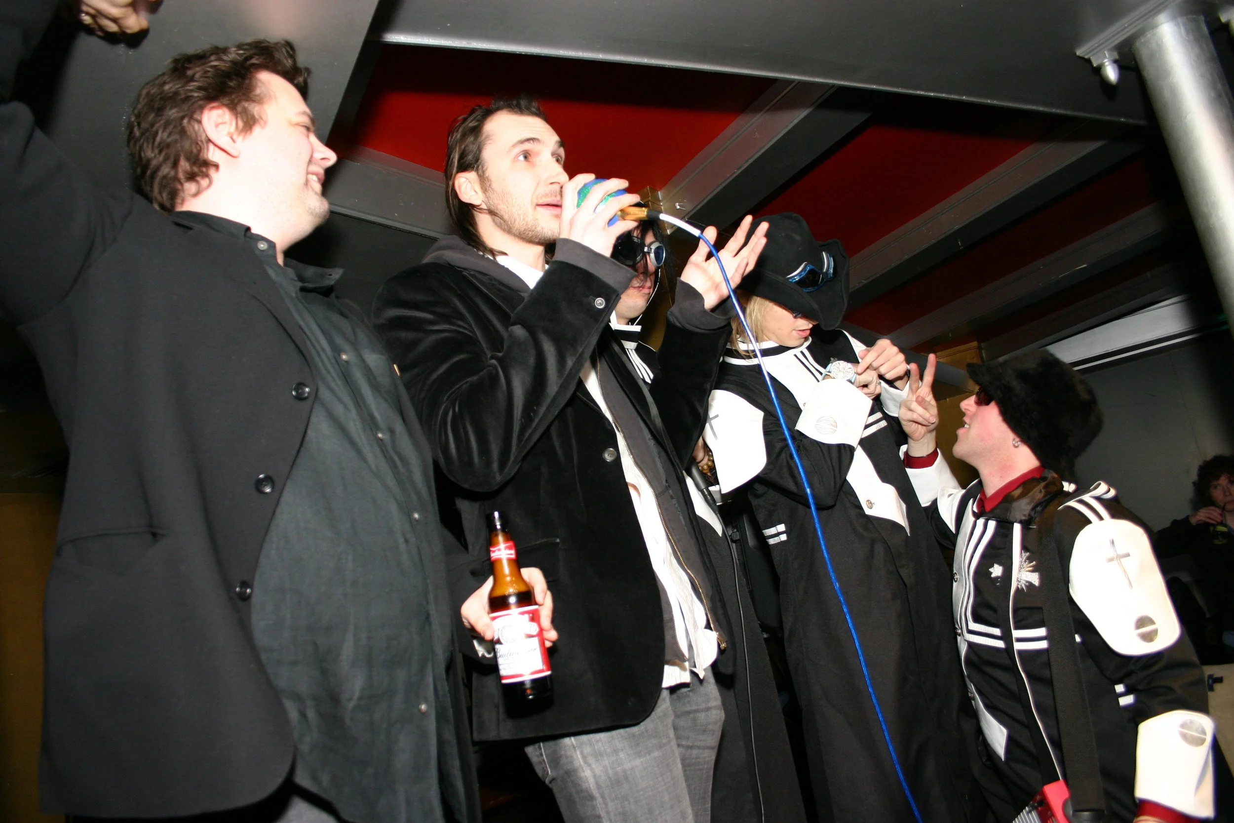 Barbaria Holiday Party 2005 - 215.JPG