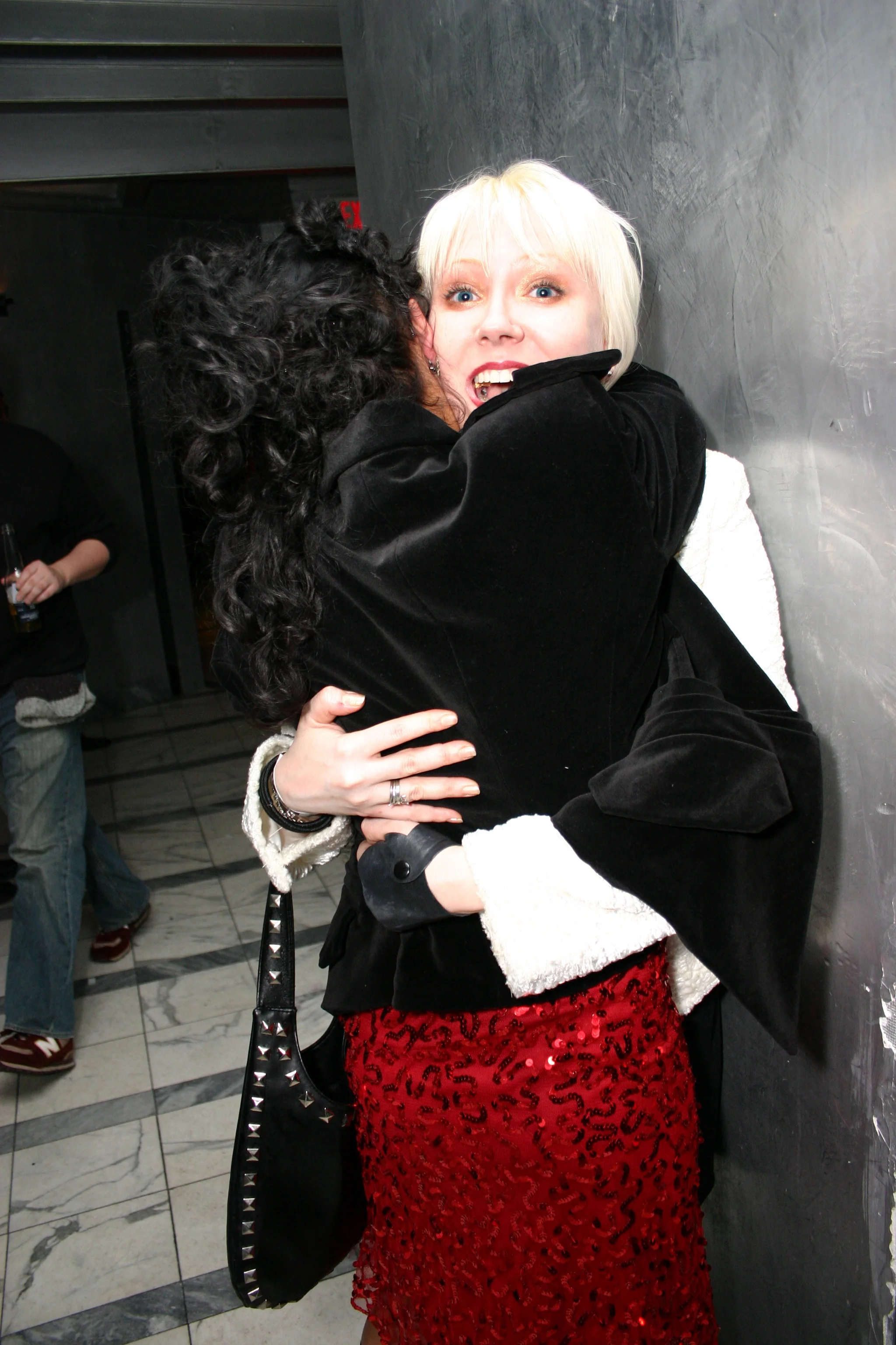 Barbaria Holiday Party 2005 - 254.JPG