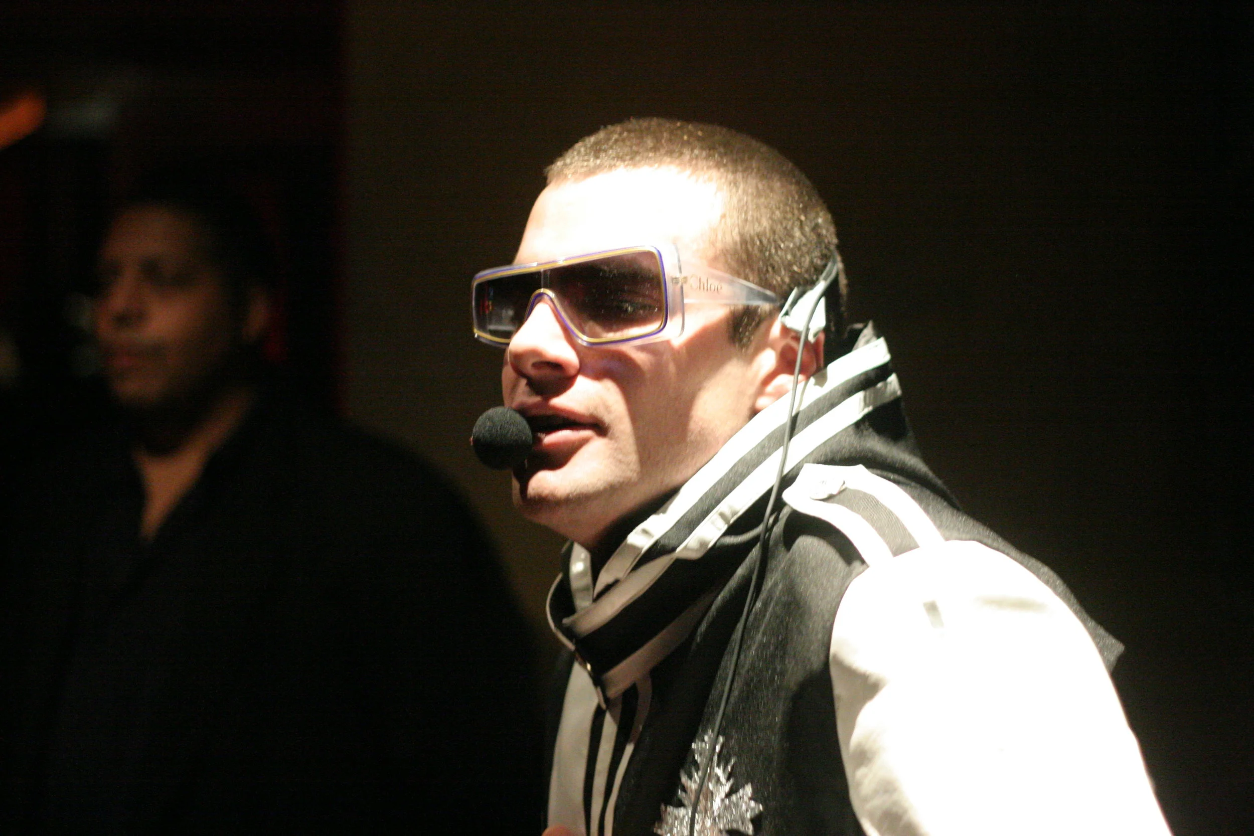 Barbaria Holiday Party 2005 - 427.JPG