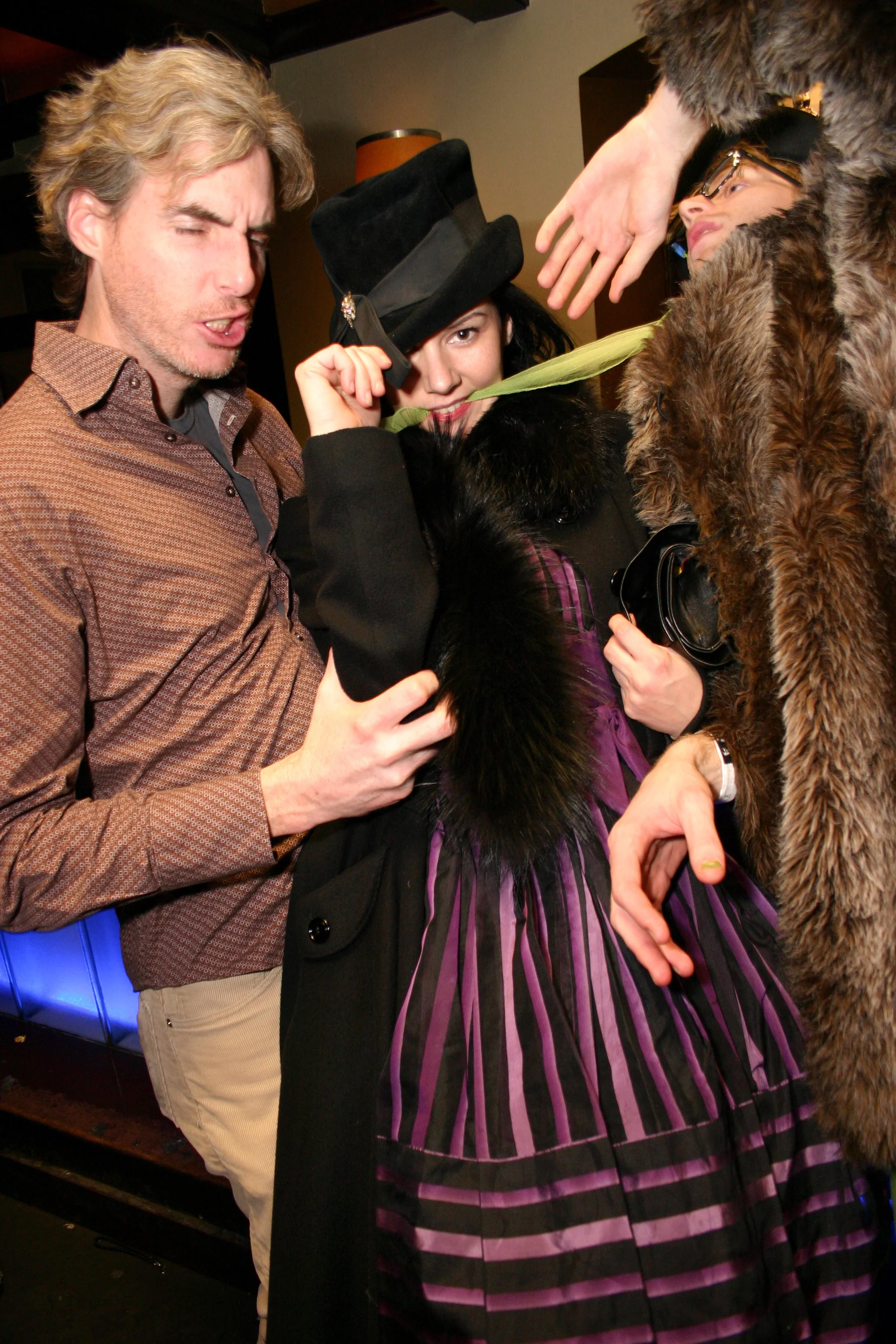 Barbaria Holiday Party 2005 - 319.JPG