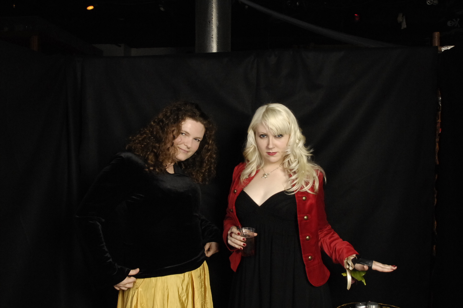 TBG 2006 Holiday Photobooth - 145.JPG