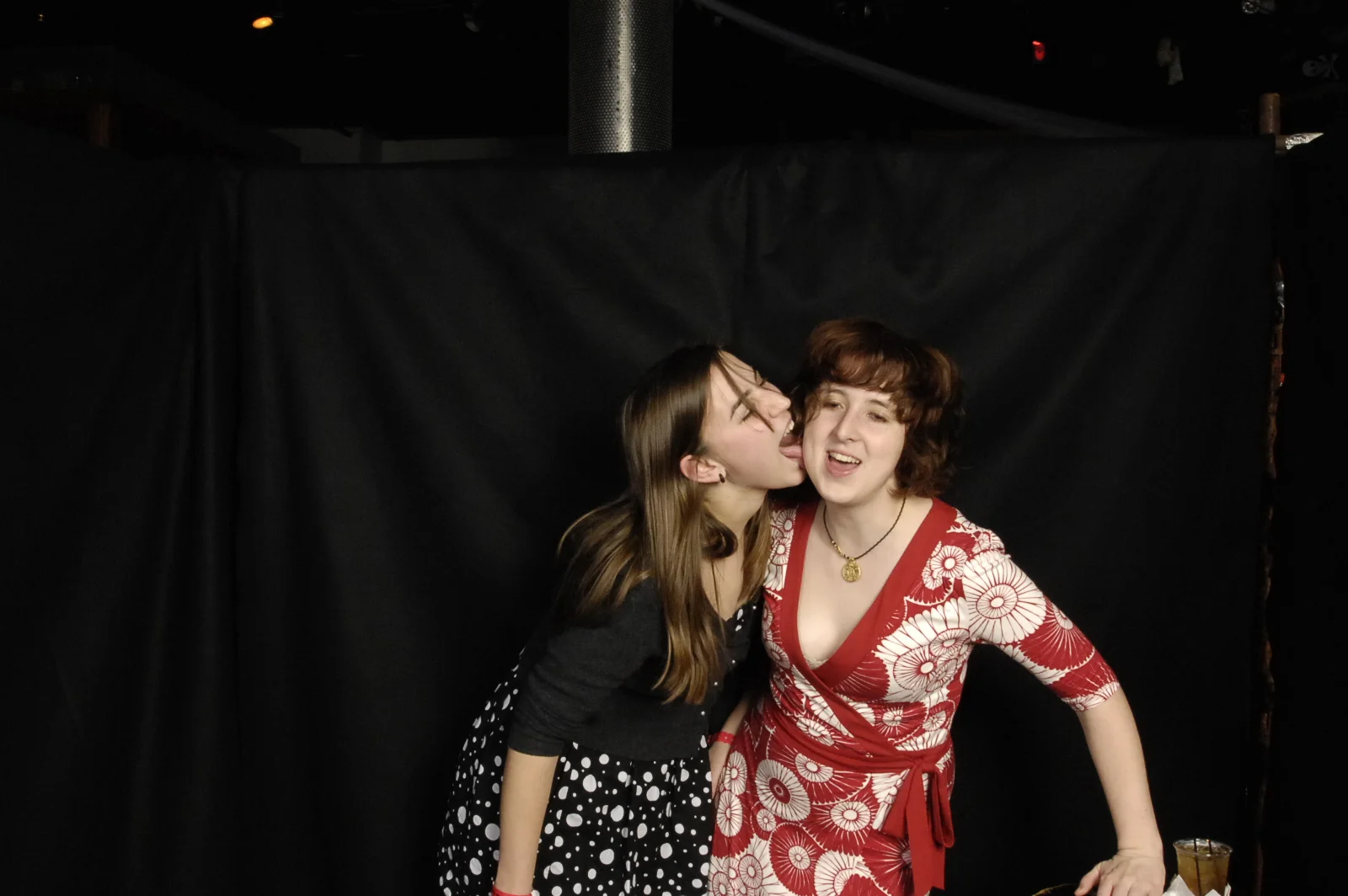 TBG 2006 Holiday Photobooth - 193.JPG