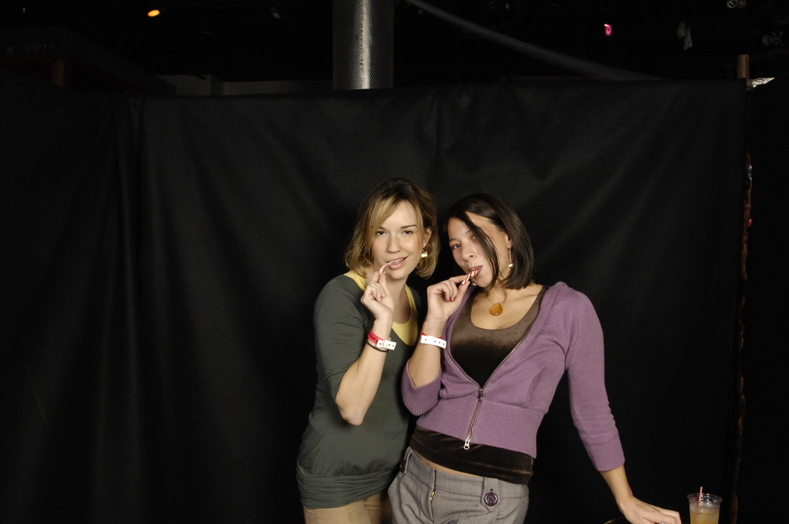 TBG 2006 Holiday Photobooth - 199.JPG