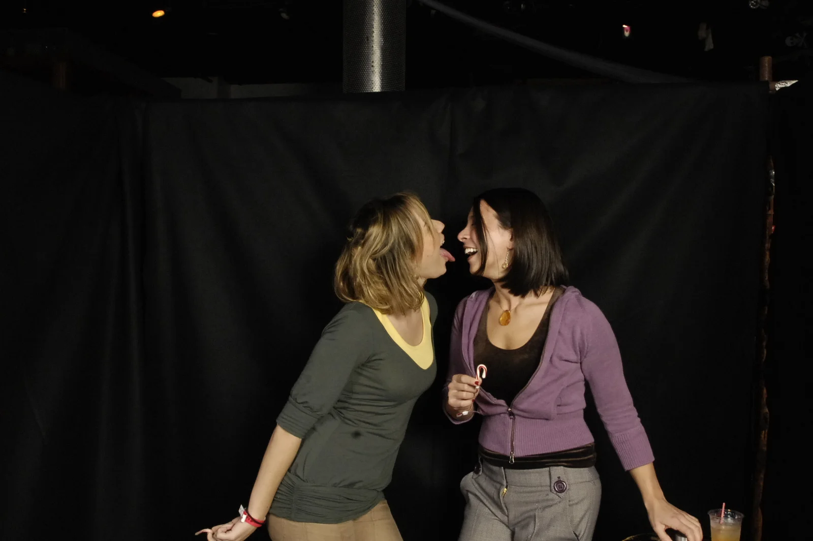 TBG 2006 Holiday Photobooth - 200.JPG