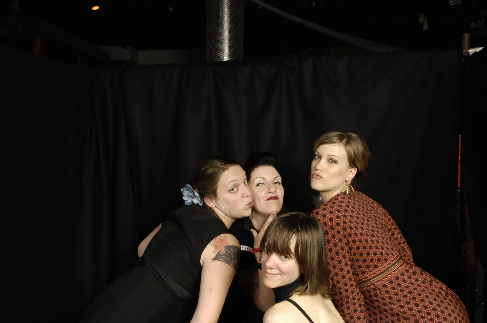 TBG 2006 Holiday Photobooth - 297.JPG