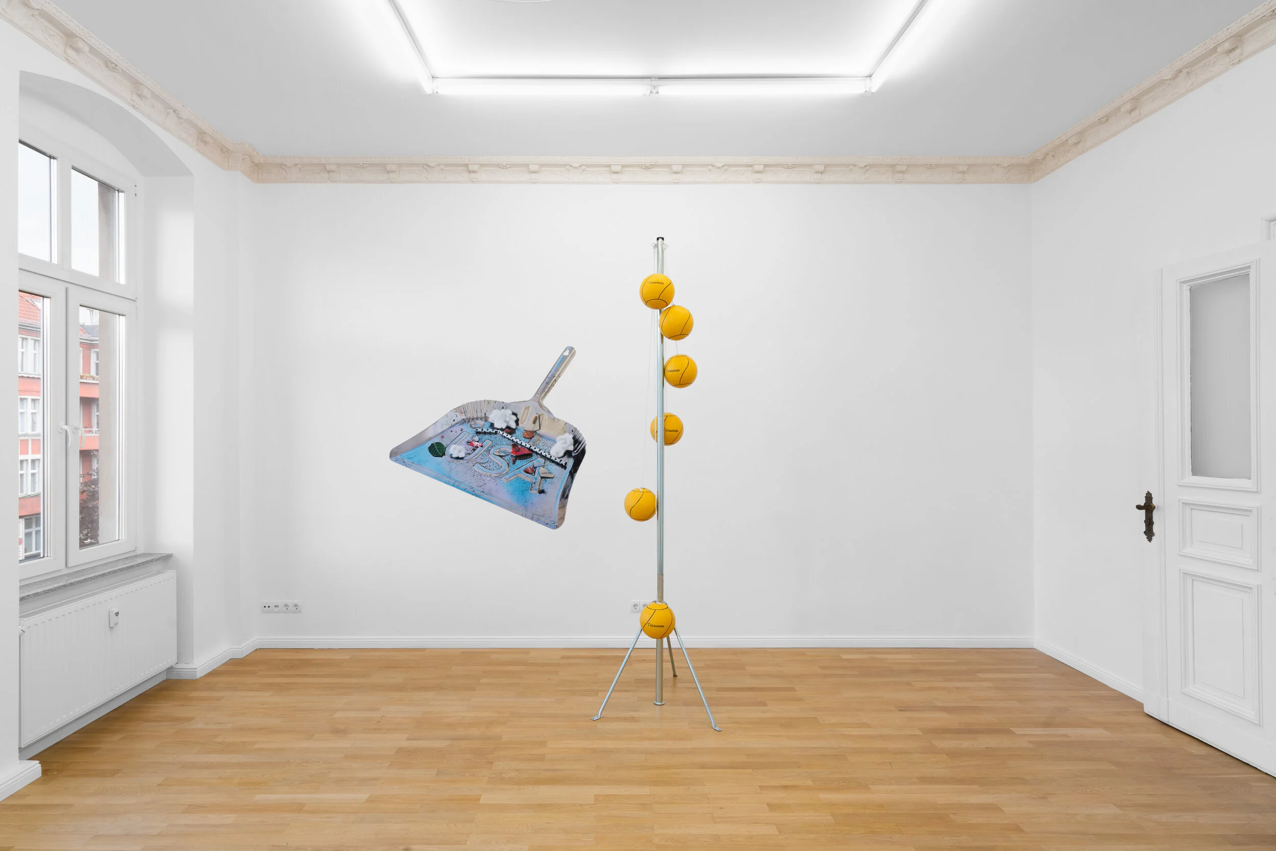 Installation view, Andrew J. Greene, Madeline Hollander, Asha Schechter Left: Asha Schechter, Silver Dustpan with C's fur, shards, Mickey, litter, and a leaf , 2019 Center: Madeline Hollander, Sus-Sous , 2019