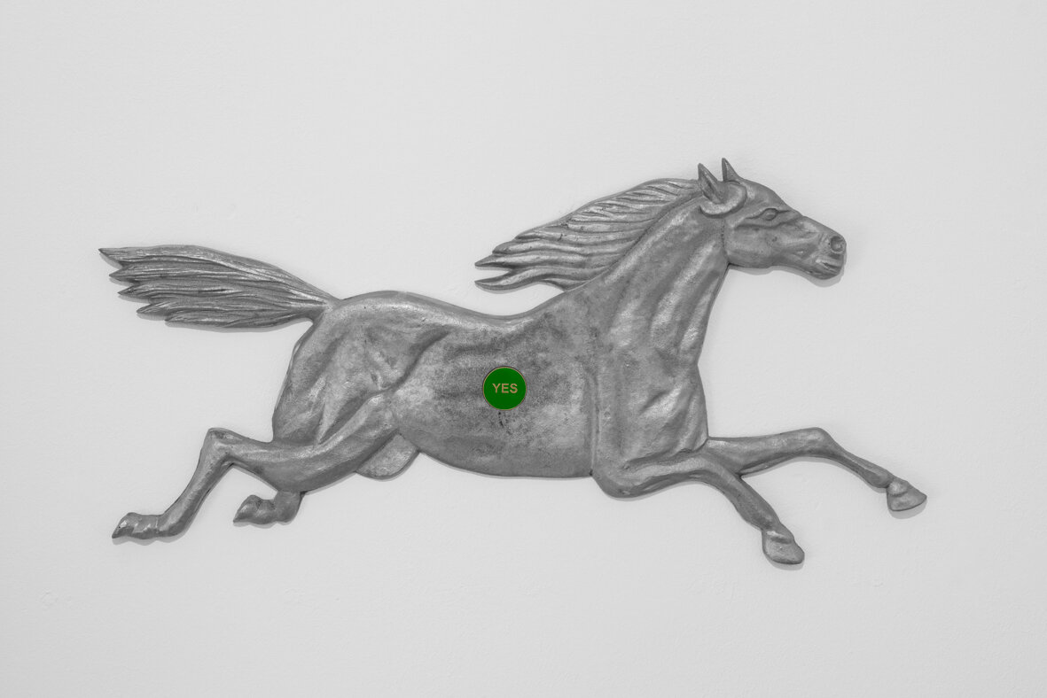 Andrew J. Greene, Yes , 2019 Aluminum fence decoration, executive decision-making coin 84 x 42 centimeters, 33 x 17 inches