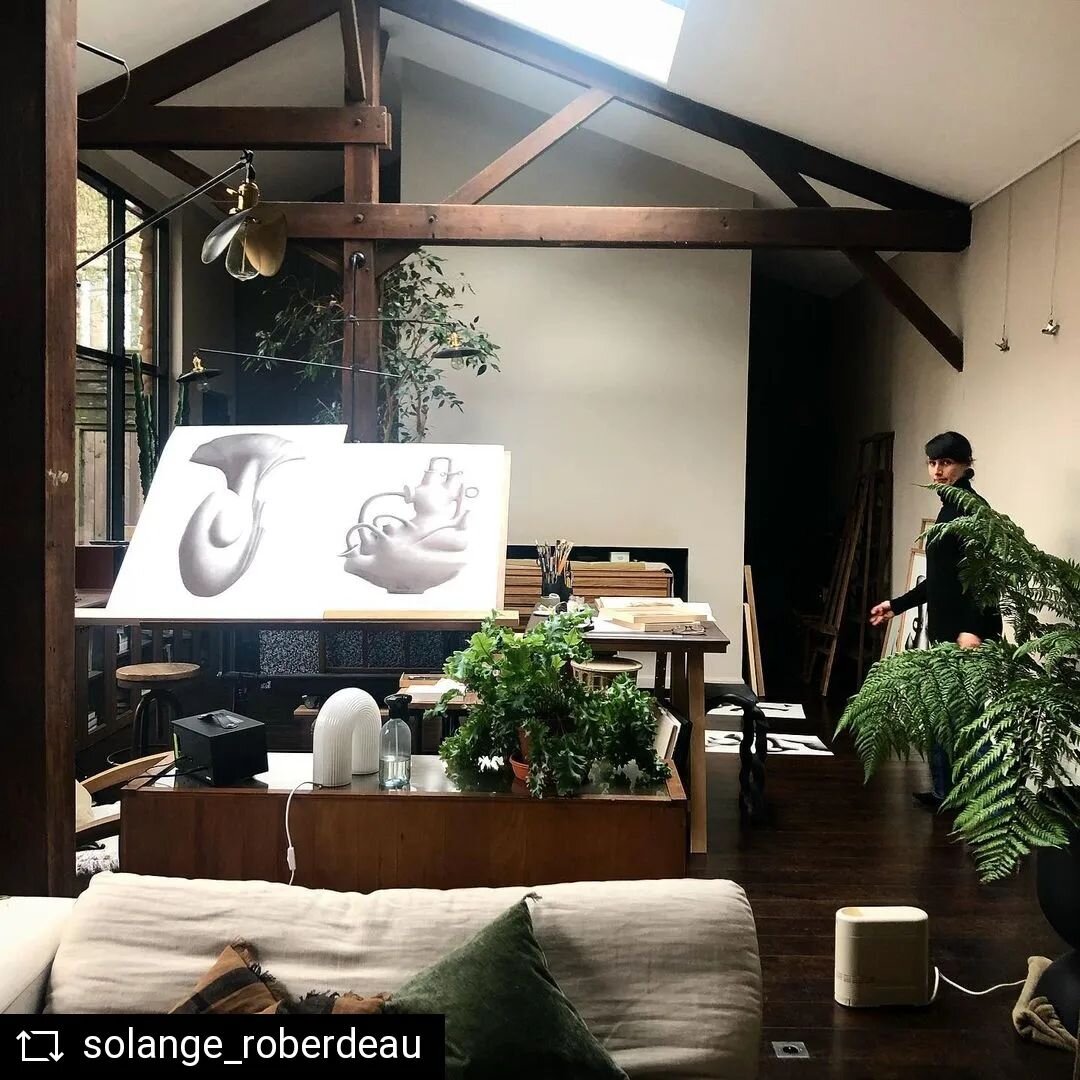 #REPOST 
@solange_roberdeau with @get__repost__app  Beautiful visit with @kethevane.cellard &amp; her timeless works!🌷
Thank you so much for taking the time to visit @solange_roberdeau It was lovely to meet after our long Instagram correspondence! I