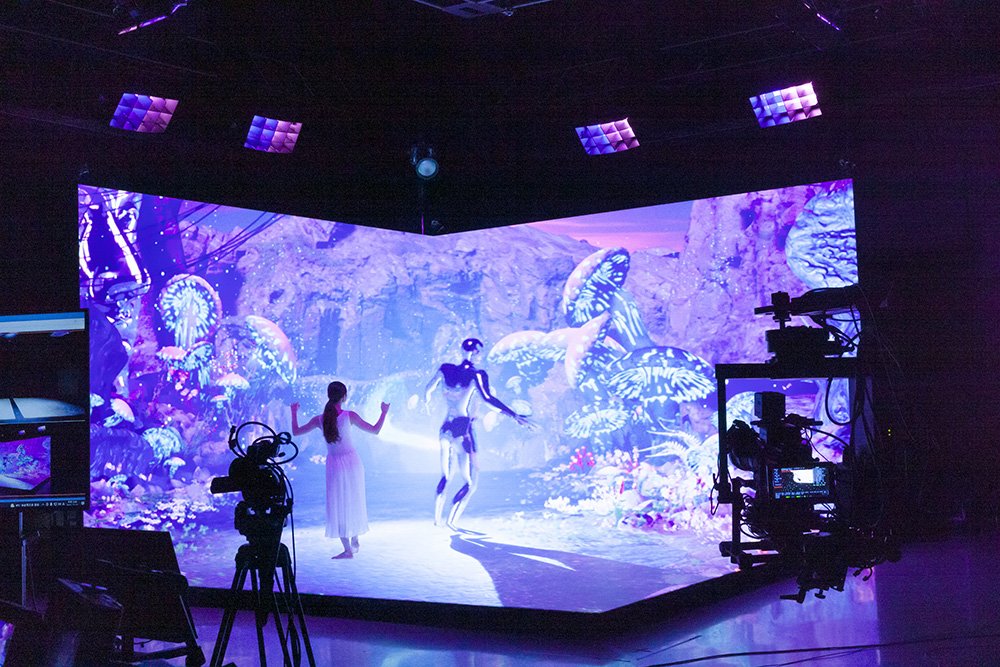 CULTUREHUB — Invisible Touch