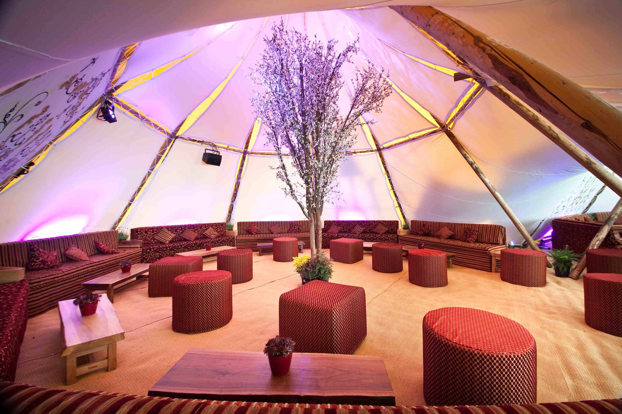 We offer beautiful event lighting for your wedding, party, corporate event or festival, be it fairy lights, floodlights or giant flower lights, which accompany our giant tipi tents perfectly.