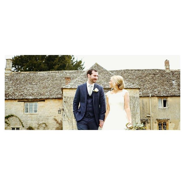 ~ H I S T O R Y  I N  T H E  M A K I N G ~

@caswellhouse for @duncanmc89 and @hannahmacentee what a wonderful Spring day for the wedding of these two lovebirds 😻 #caswellhouse #caswellhousewedding #caswellhouseblog #cotswoldswedding