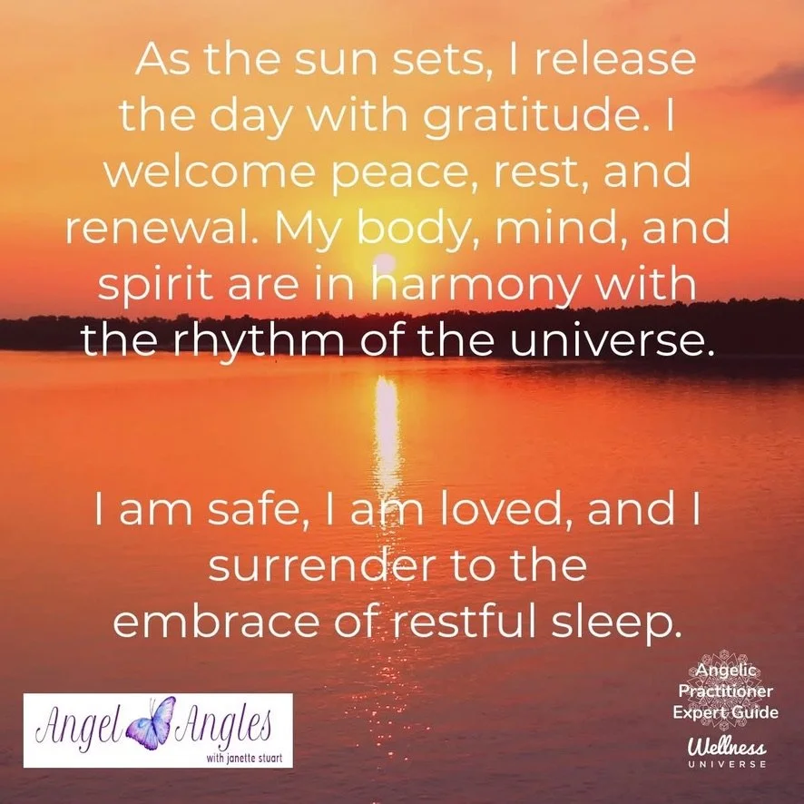 Watching a sunset isn&rsquo;t just beautiful. It can have real mental, emotional, and physical benefits. 

Here&rsquo;s what happens when you slow down and take one in:

 1. Reduces Stress
Sunsets naturally encourage you to pause. That shift in focus