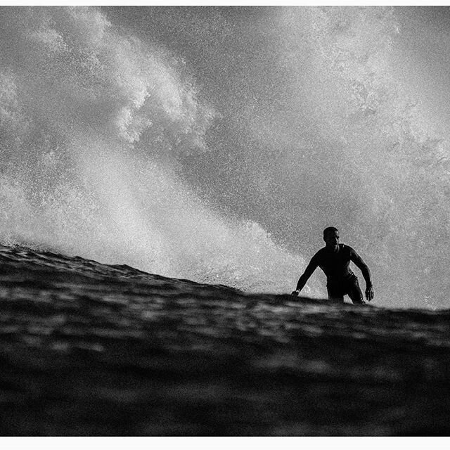 @fantasticacid dropping in on a wall in Parlementia. He is surfing a 9'6 carcabueno single fin which is, in my opinion, the best big wave fin set up.
Photo credit : Cristian Corradin