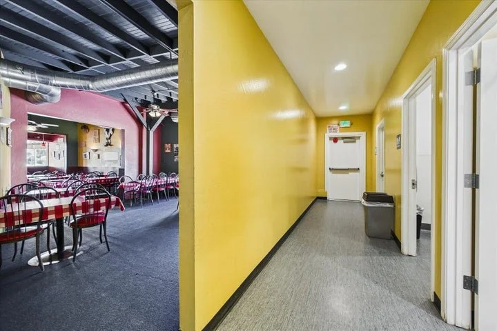 607mainfer42.jpg