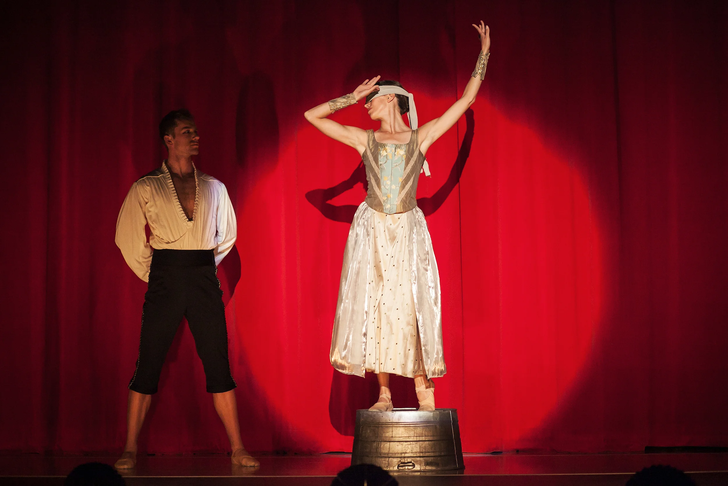 Wonderbound's Amy Giammarrusco and Conner Horak in Garrett Ammon's A Gothic Folktale with Professor Phelyx and Jesse Manley & His Band. Photo by Amanda Tipton . 2016.
