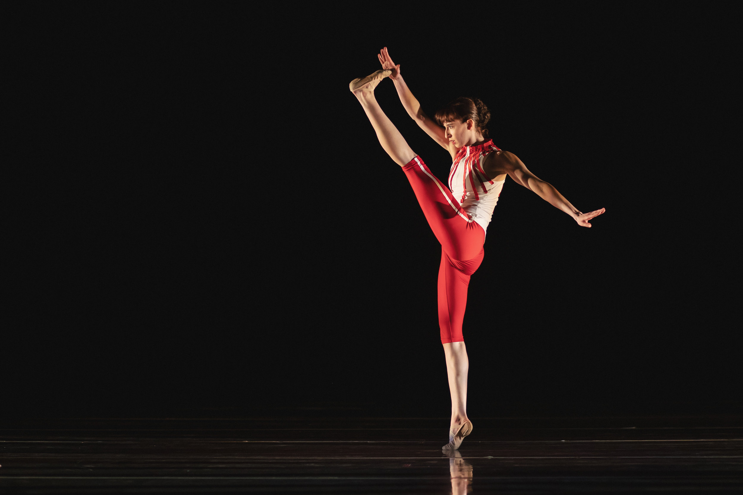 Wonderbound-dancers-in-Company-Artist-Sarah-Tallman_s_Read-The-Signs_in_Cupid_s-Playground-with-the-Colorado-Symphony_photo-by-Amanda-Tipton_201946.jpg