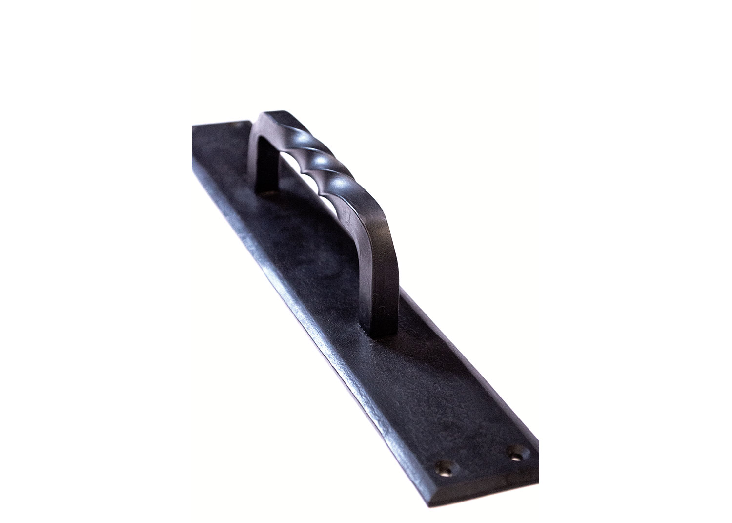 Twisted iron pull handle with backplate