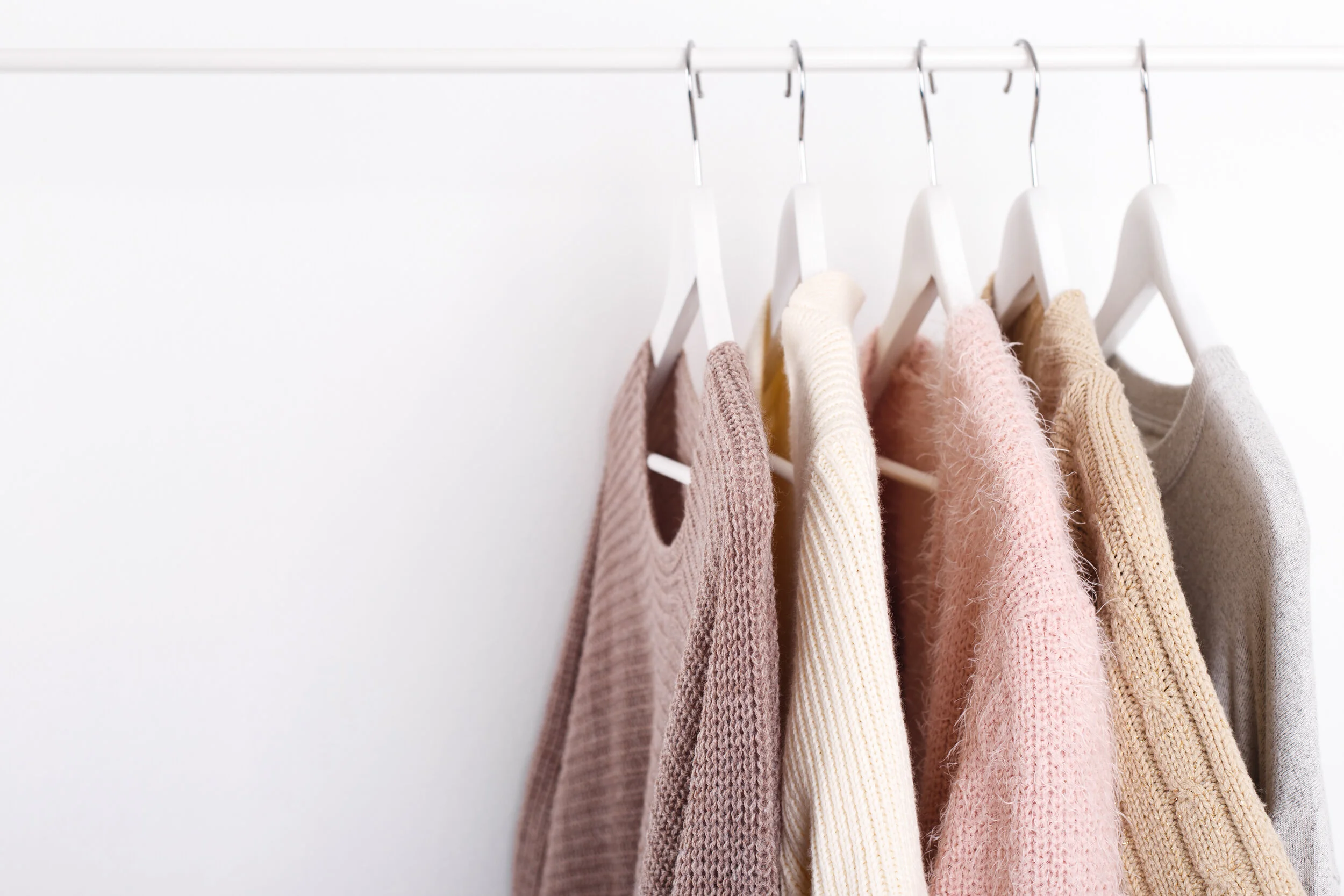 5 Tips to Organize your Closet like a Pro