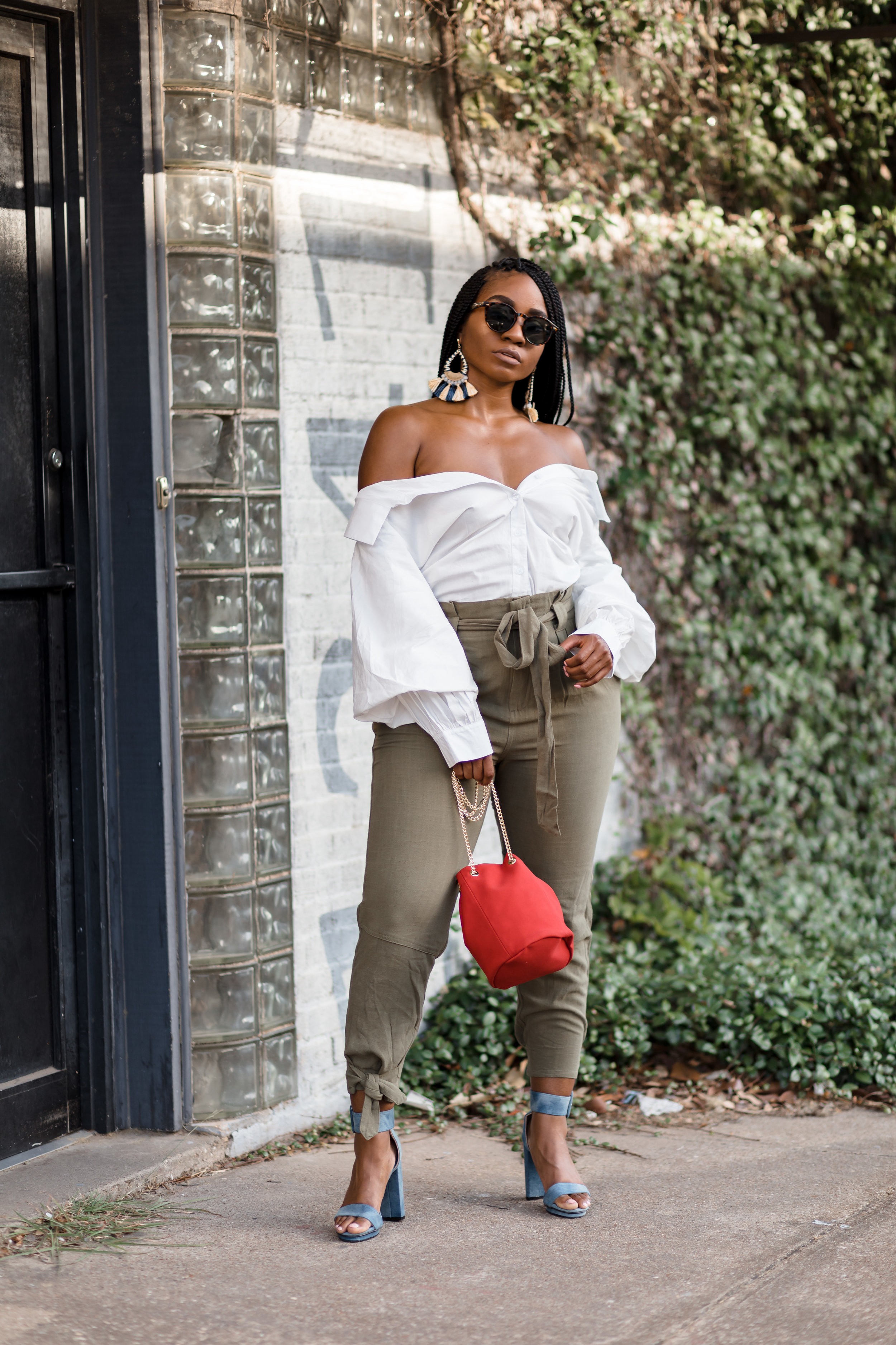 Top - https://go.magik.ly/ml/f62m/ Bottom - https://go.magik.ly/ml/f62n/ Bag - https://go.magik.ly/ml/f62q/ Earrings - https://go.magik.ly/ml/e5ko/