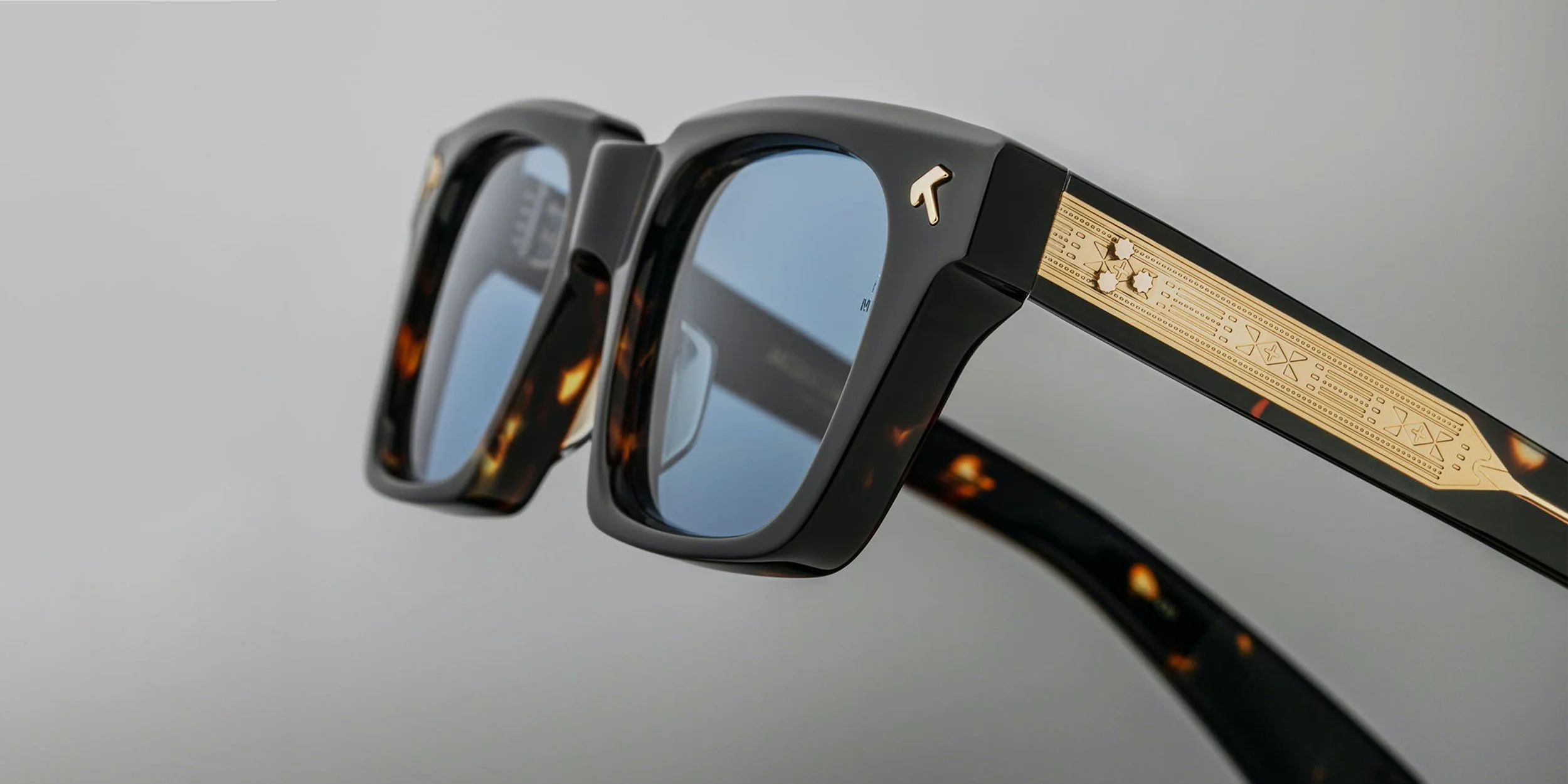  New York’s premier optical shop    for over 40 years.     Book an Appointment  