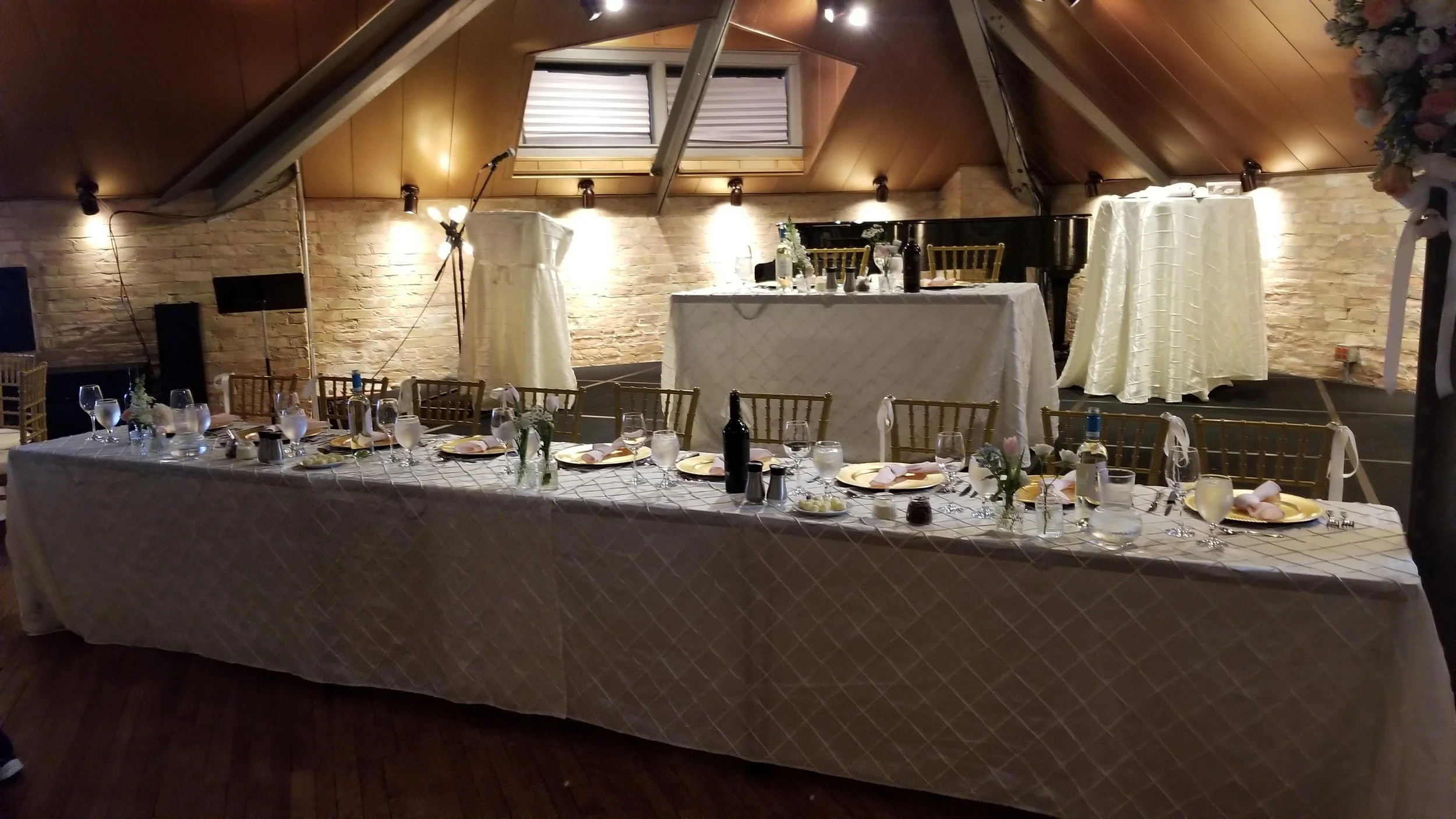 Head table.jpg