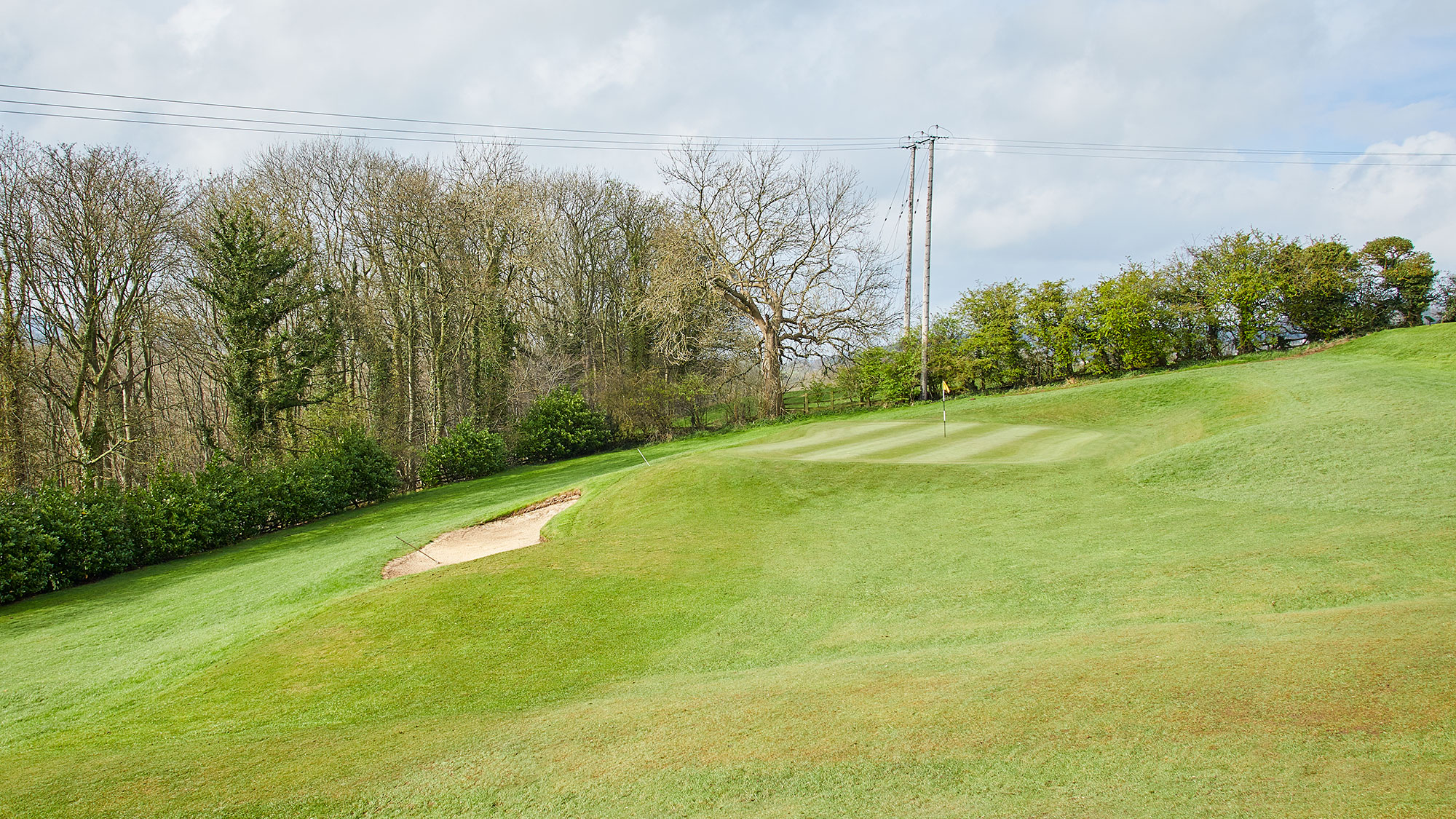 9 &lt;strong&gt;Par 3 | 164 yrds&lt;/strong&gt;