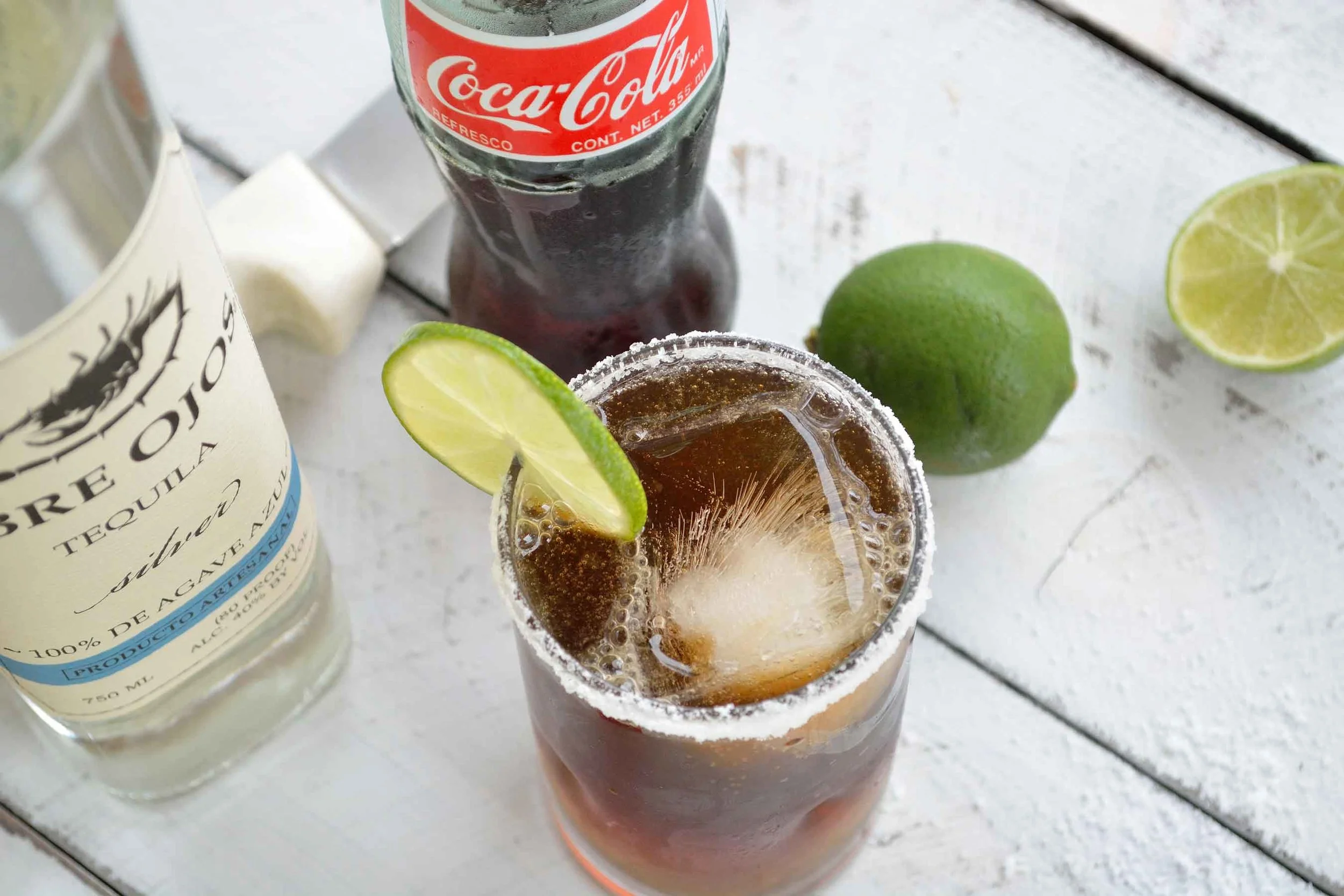 tequila_abre_ojos_coca_cola_lime_cocktail.jpg