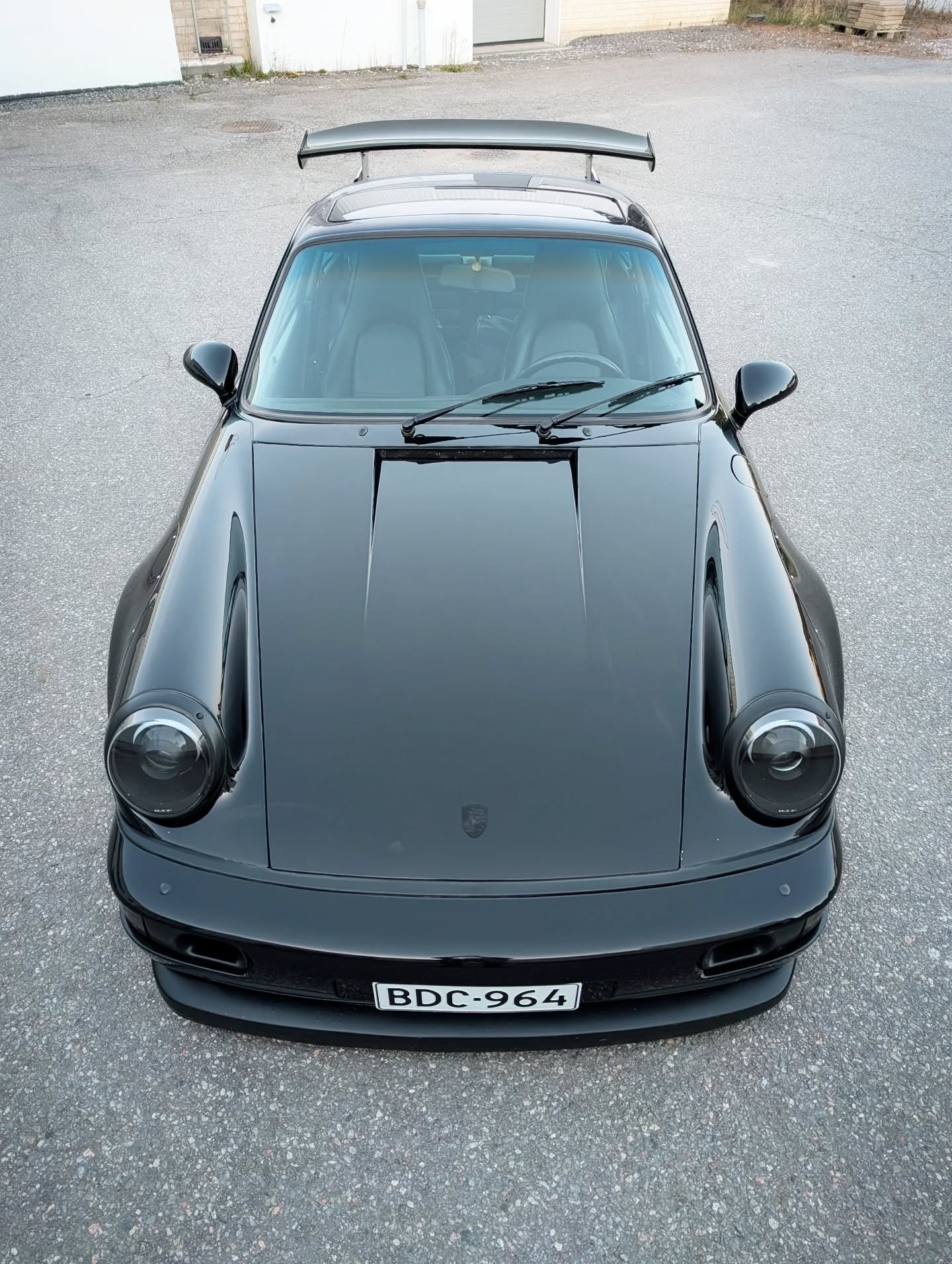 Time to get back on the road ✌️

#porsche911 #porsche964 #prazis #airliftperformance @the964page @elferspot @porschekultur @porscheclassics911 @911legendsneverdie @type7