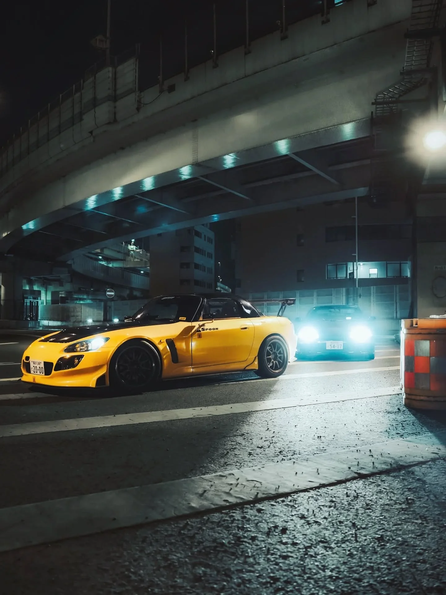 Ever feel like you're in a game or movie?

Photos: @artobdc 
Car: @albo.media 

#hondas2000 #s2000 #tokyocars #jdm #spoonsports #jdmlifestyle #jdmgram