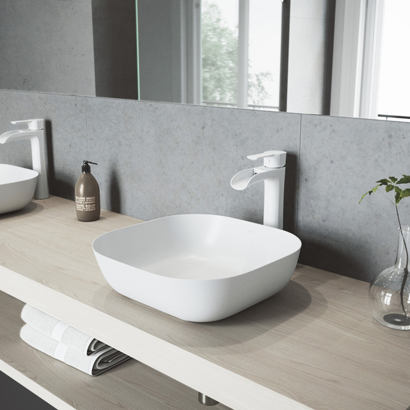  While choosing a bathroom tile, don't forget to choose bathroom sink and faucet! Here there are the most popular bathroom sinks and faucets ideas for your modern bathroom | VIGO Industries 