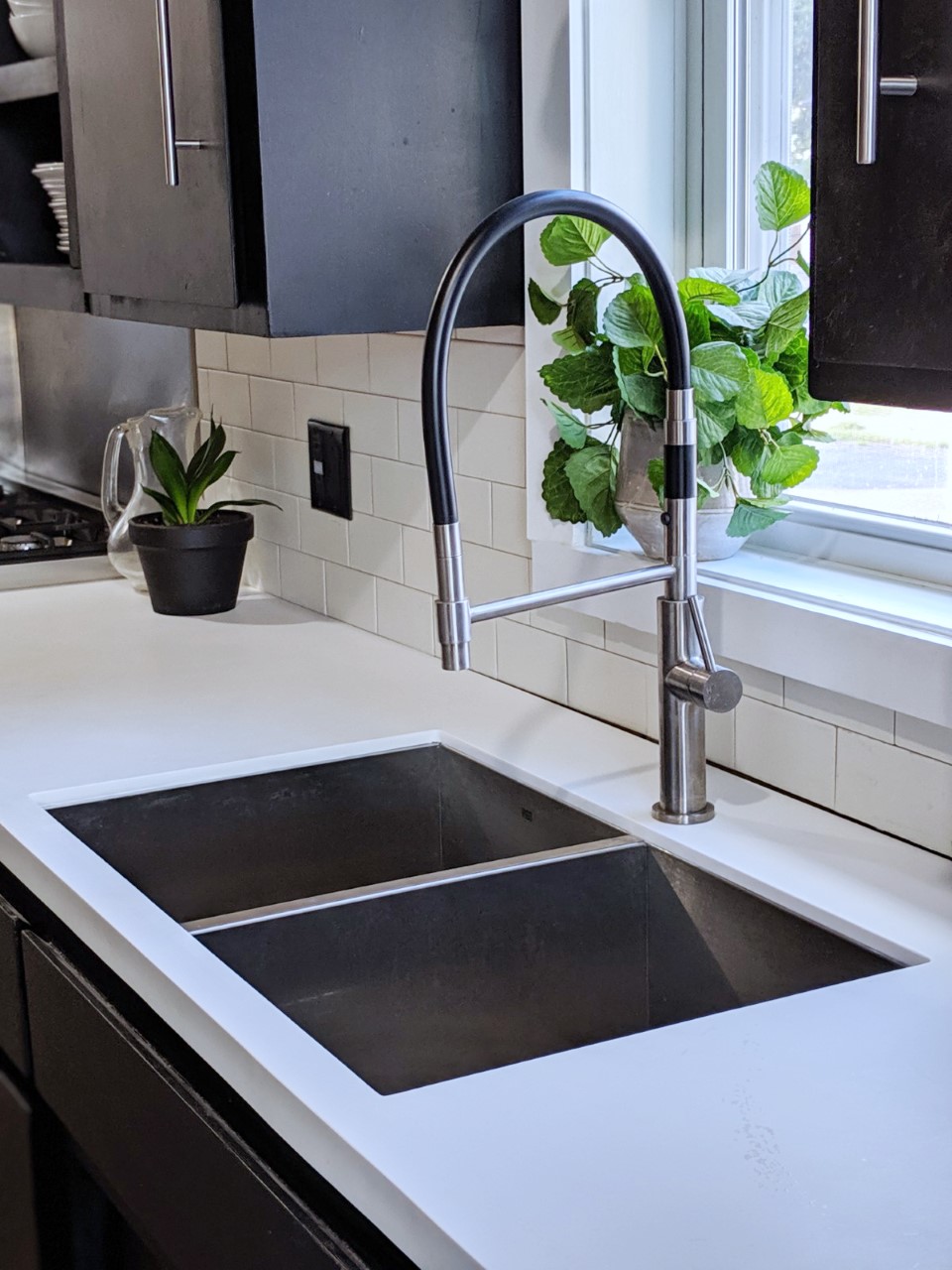  THE TOP 5 KITCHEN FAUCETS YOU NEED IN YOUR HOME TODAY! | VIGO Industries - Kitchen Design Ideas - Kitchen Remodels - Home Interior - Modern Kitchen Sinks and Faucets 