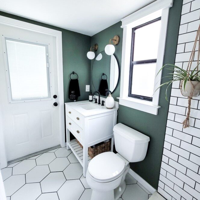 green-bathroom-walls-ideas-700x700 (1).jpg
