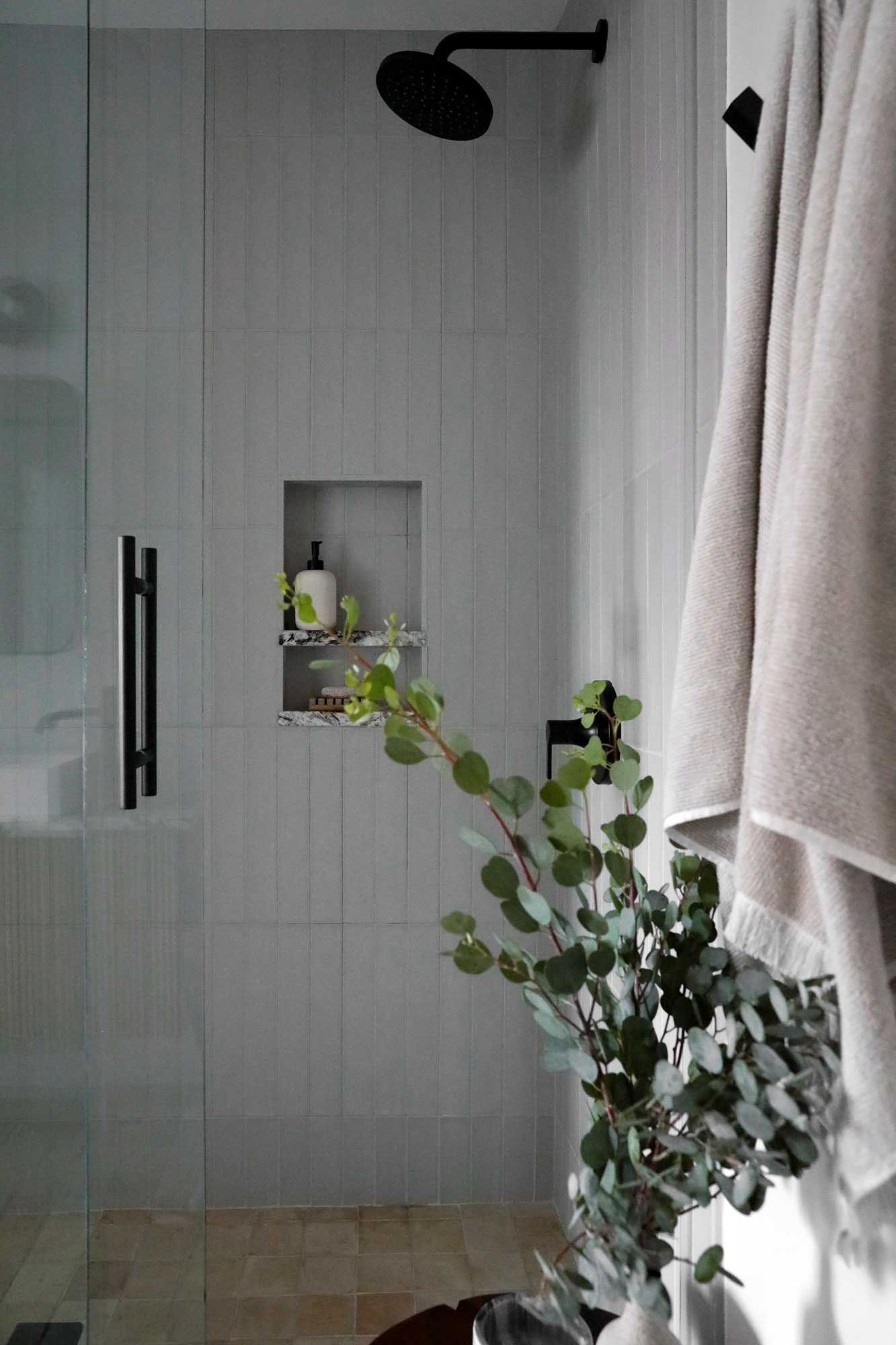 Interior Designer Transforms Her Bathroom Into An Earthy Oasis With VIGO