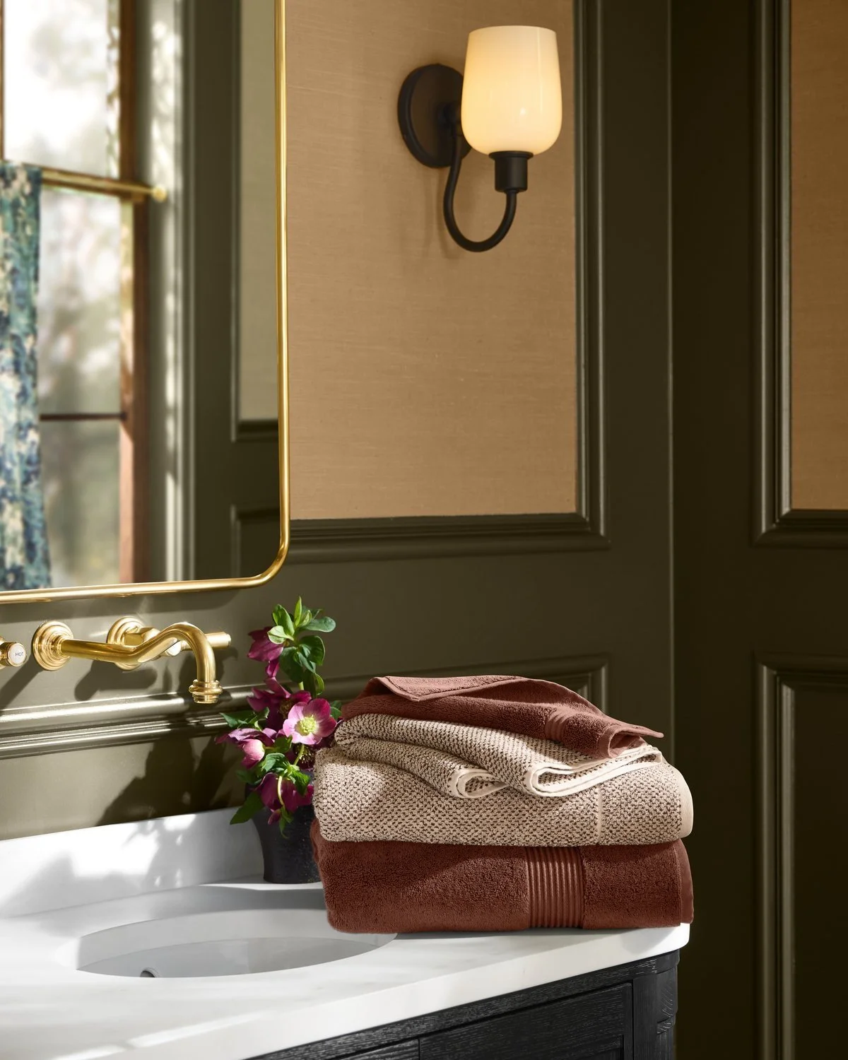 2024Q3_Powder_Room_Theodora_Towel_Collection_Sell_Final.jpg