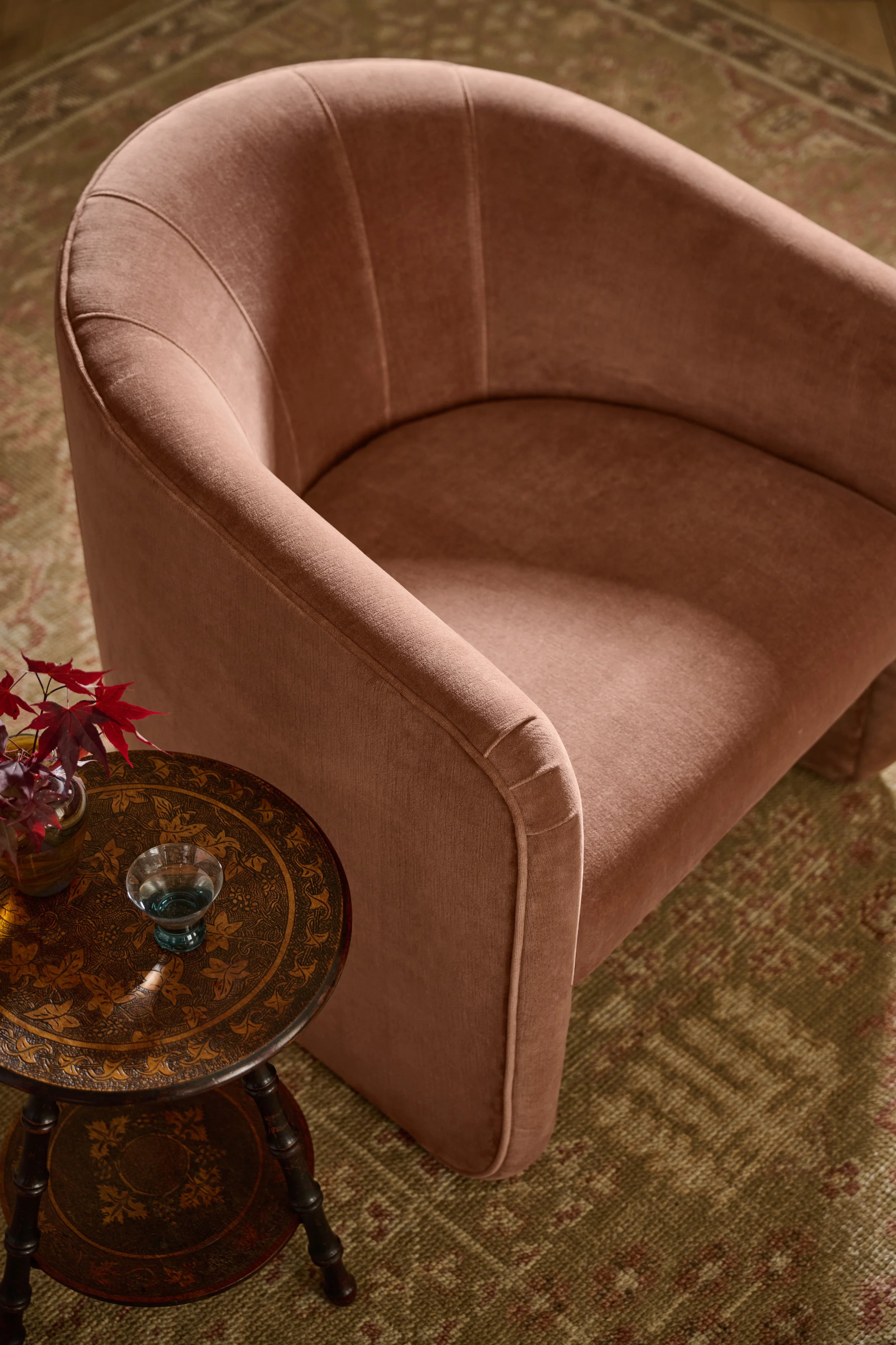 2025_Q3_NH_Tarlow_Living_Claude_Chair_Detail_0540_Final.jpg
