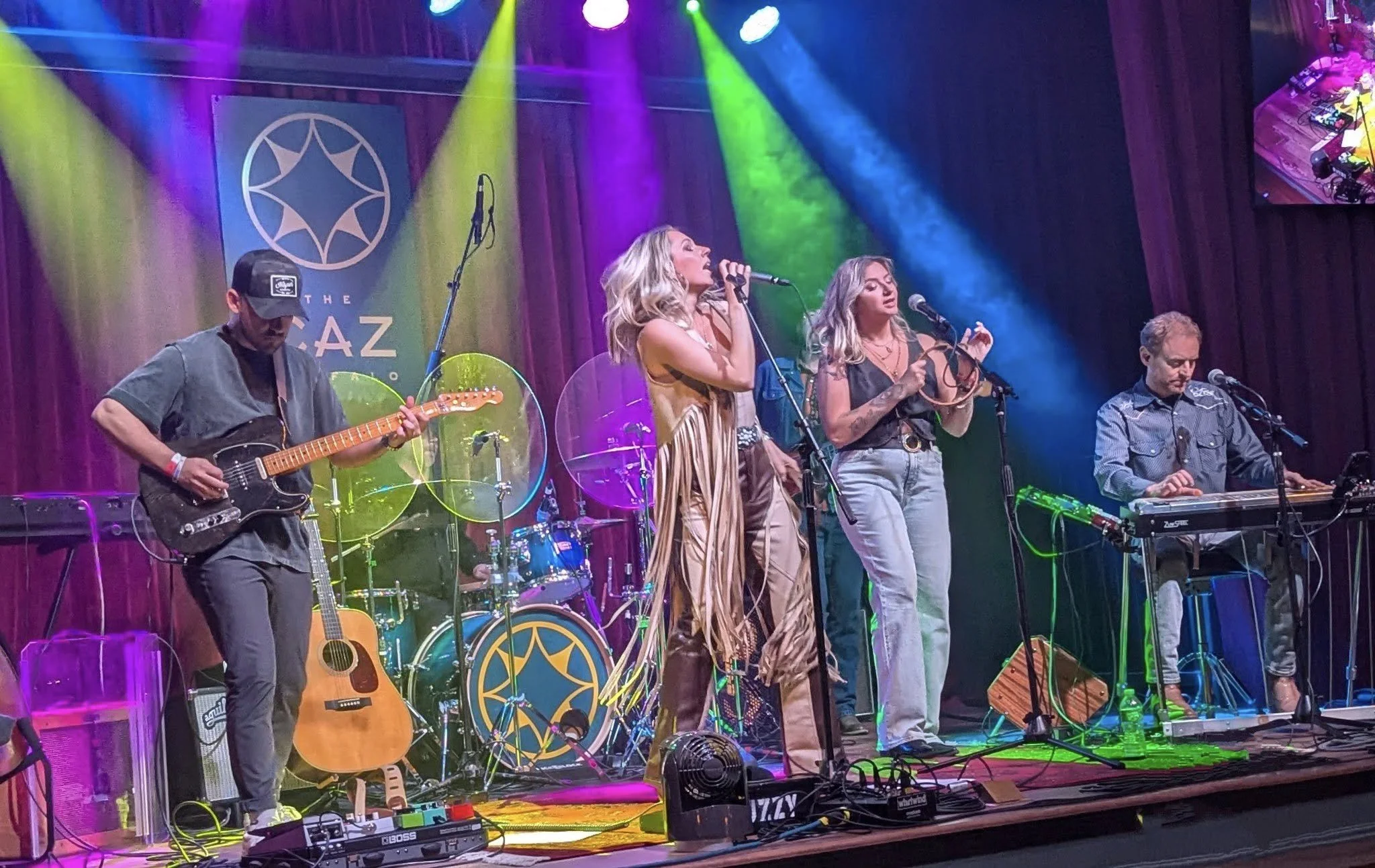 Claudia Hoyser Band (Claudia with her full band)