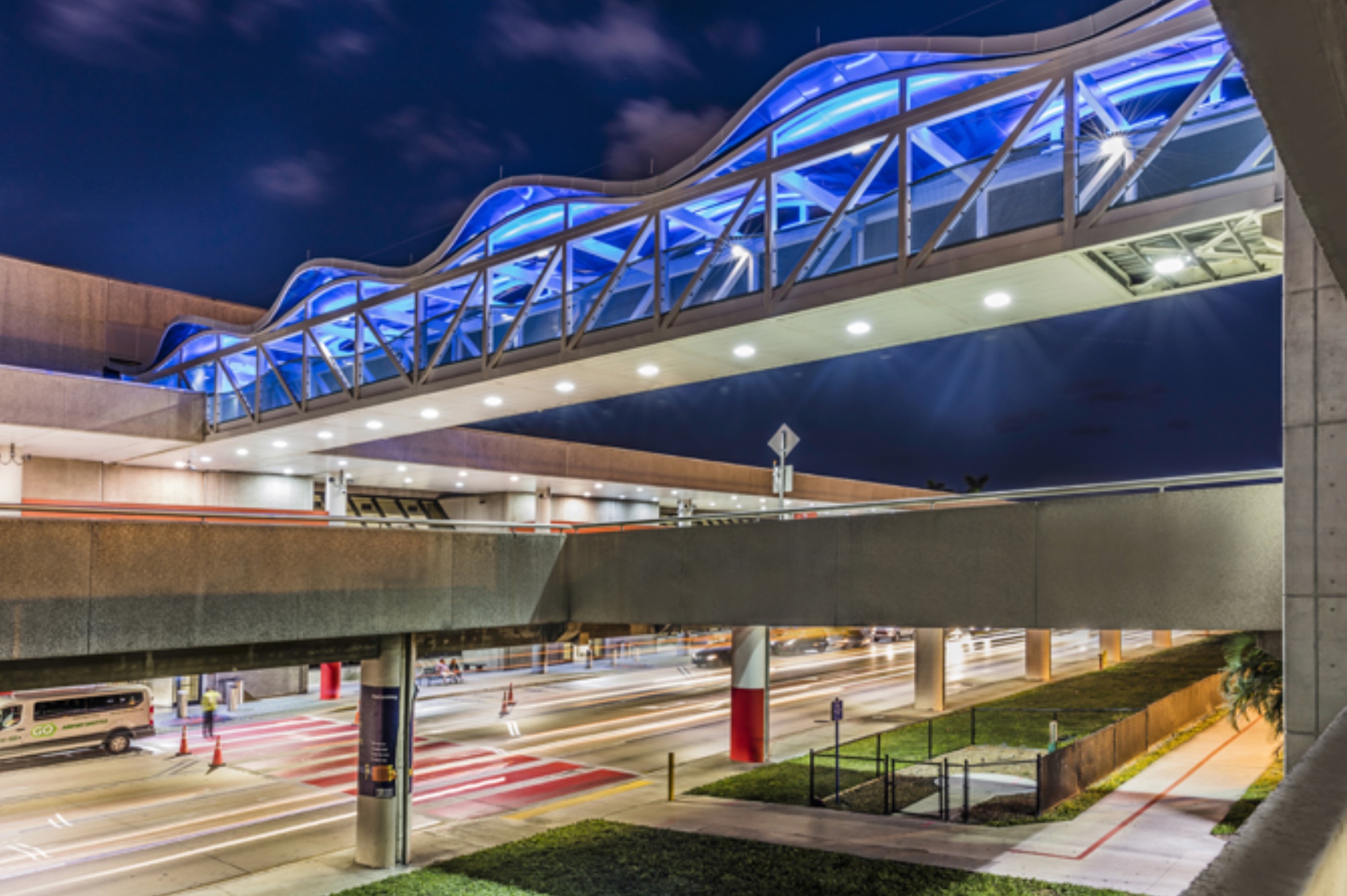 SKYWAVES PEDESTRIAN BRIDGES, Fort Lauderdale International Airport 2016-17