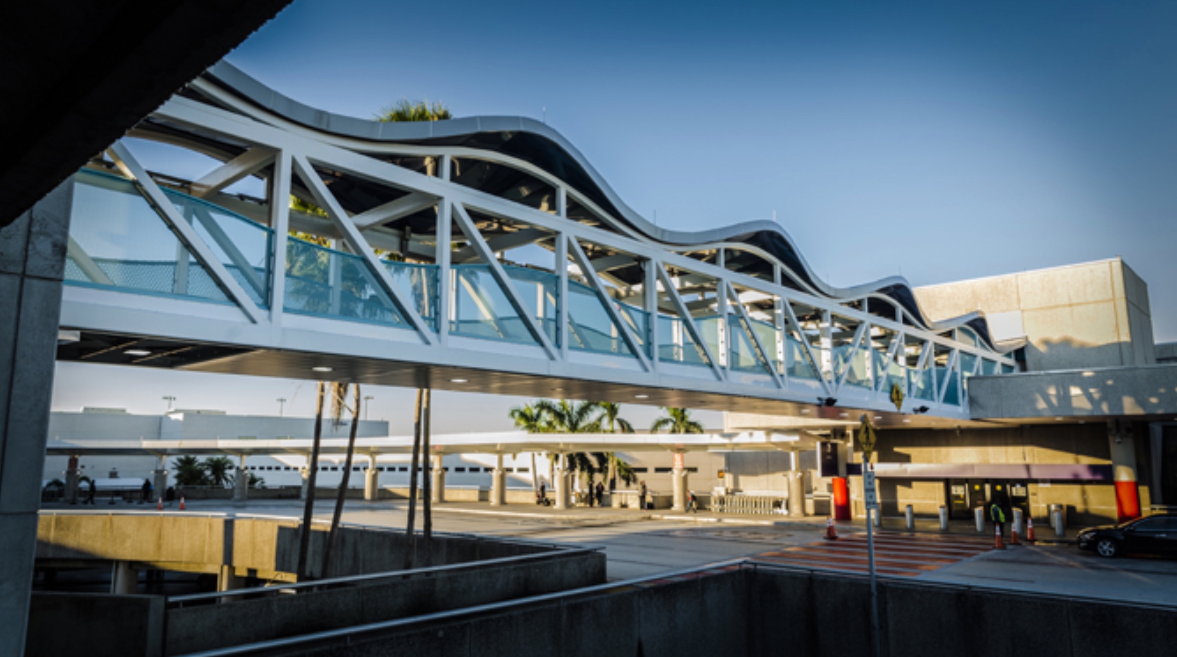 SKYWAVES PEDESTRIAN BRIDGES