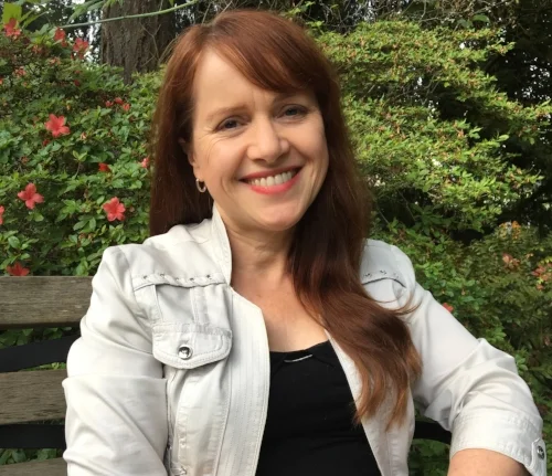 park bench photo.jpg