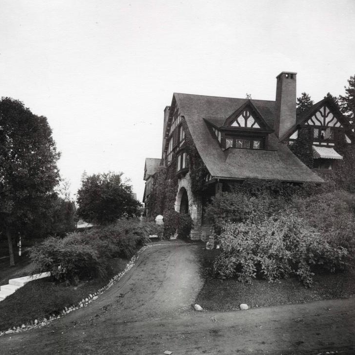 srx_Glover_Mansion_1908_r910x724.jpg